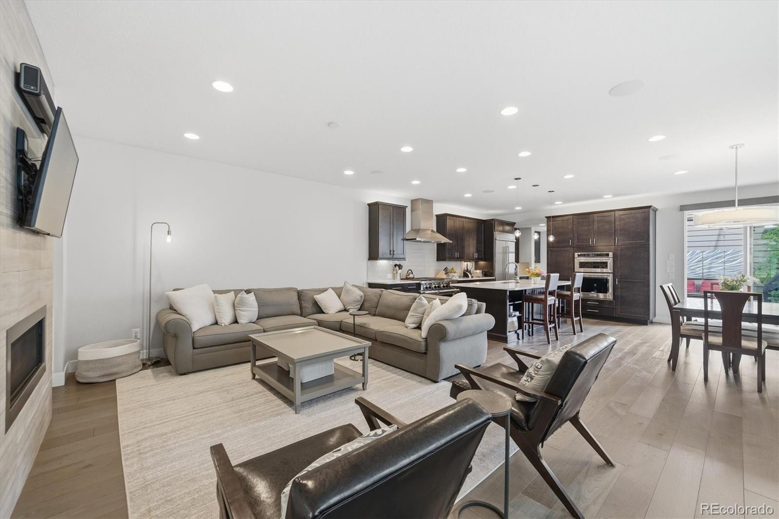 MLS Image #6 for 1164 s lincoln street,denver, Colorado