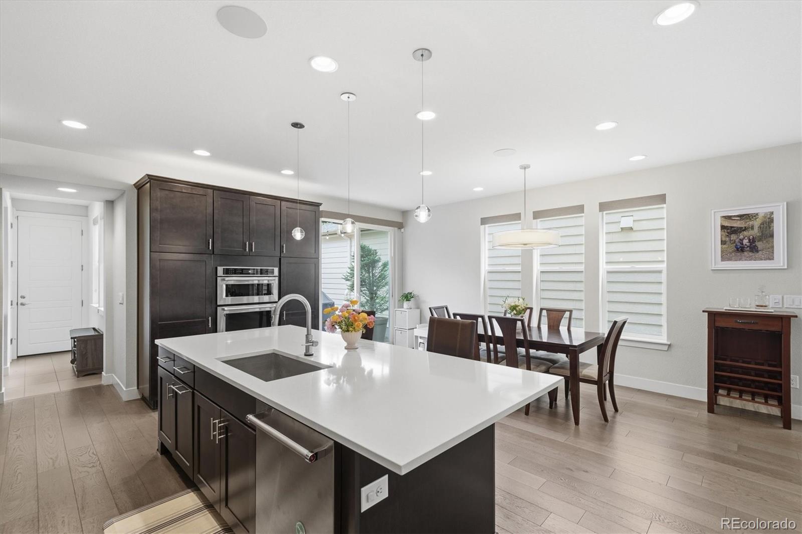 MLS Image #9 for 1164 s lincoln street,denver, Colorado