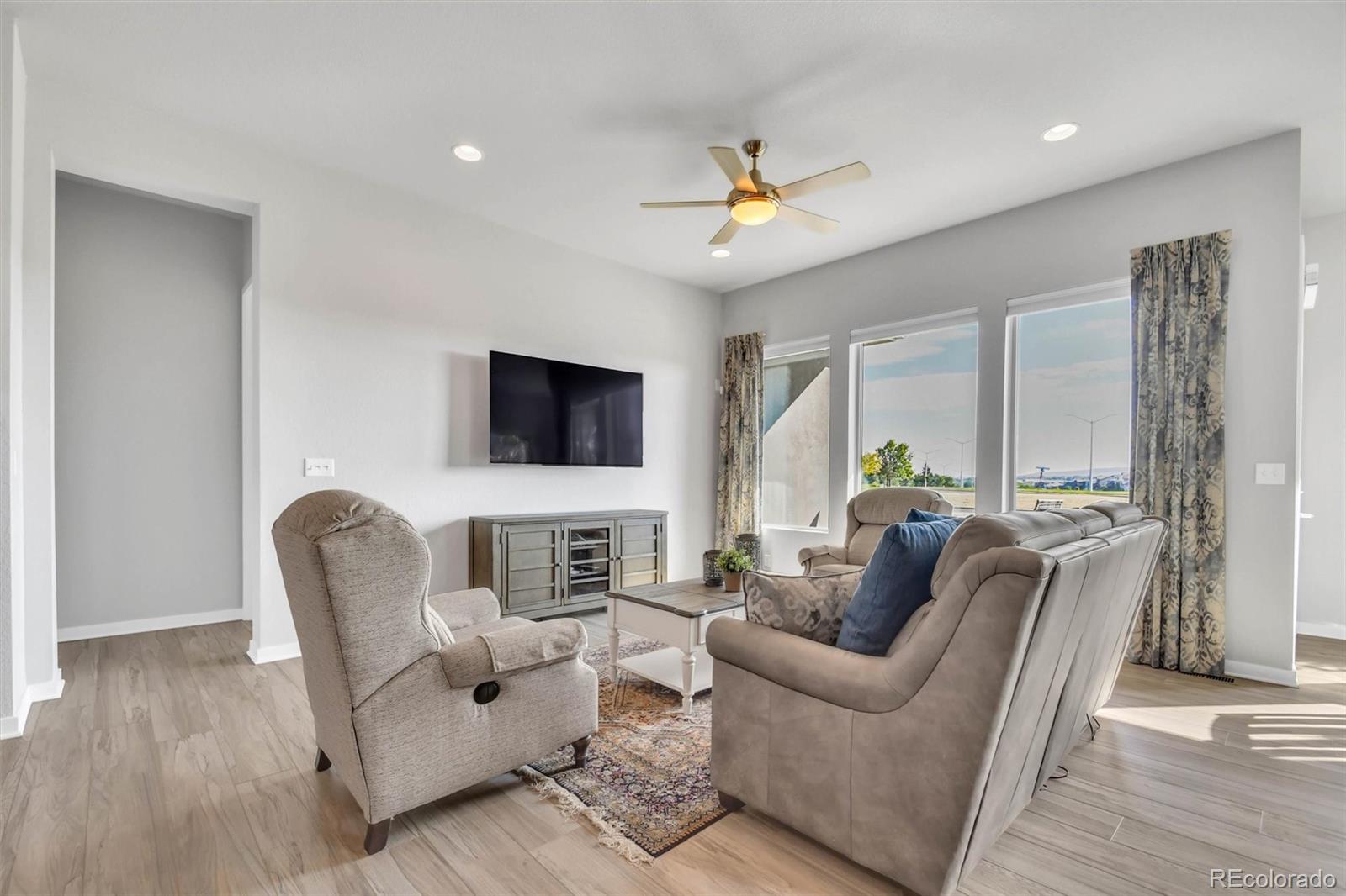MLS Image #11 for 16080  atlantic peak way,broomfield, Colorado