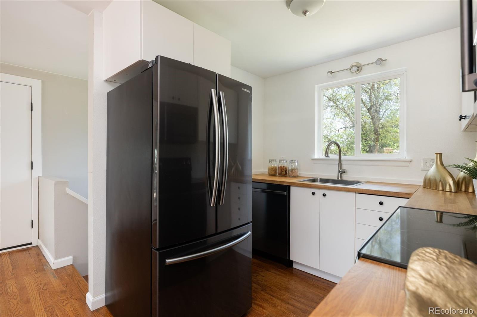 MLS Image #18 for 8370  quivira drive,denver, Colorado