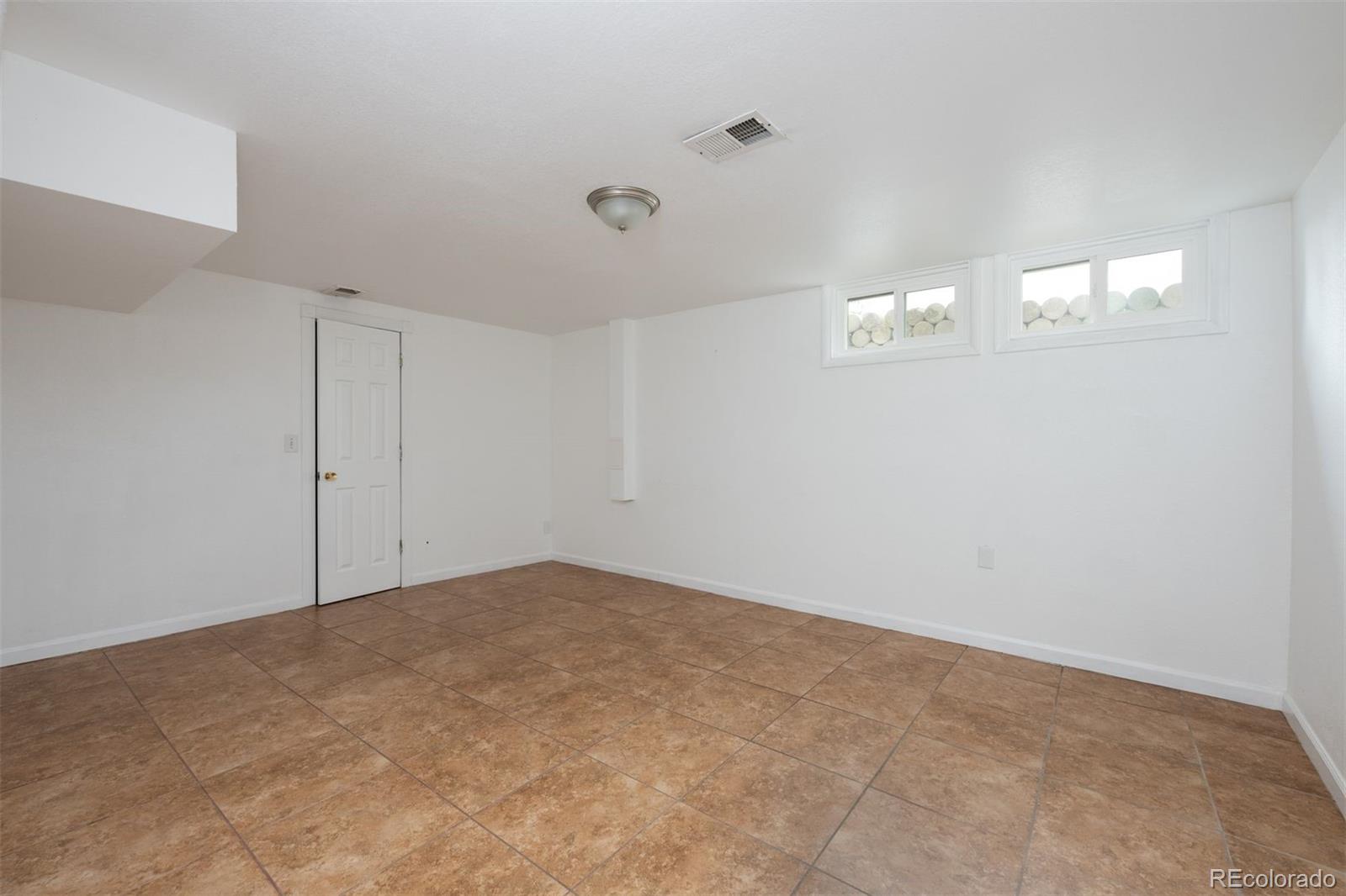 MLS Image #28 for 8370  quivira drive,denver, Colorado