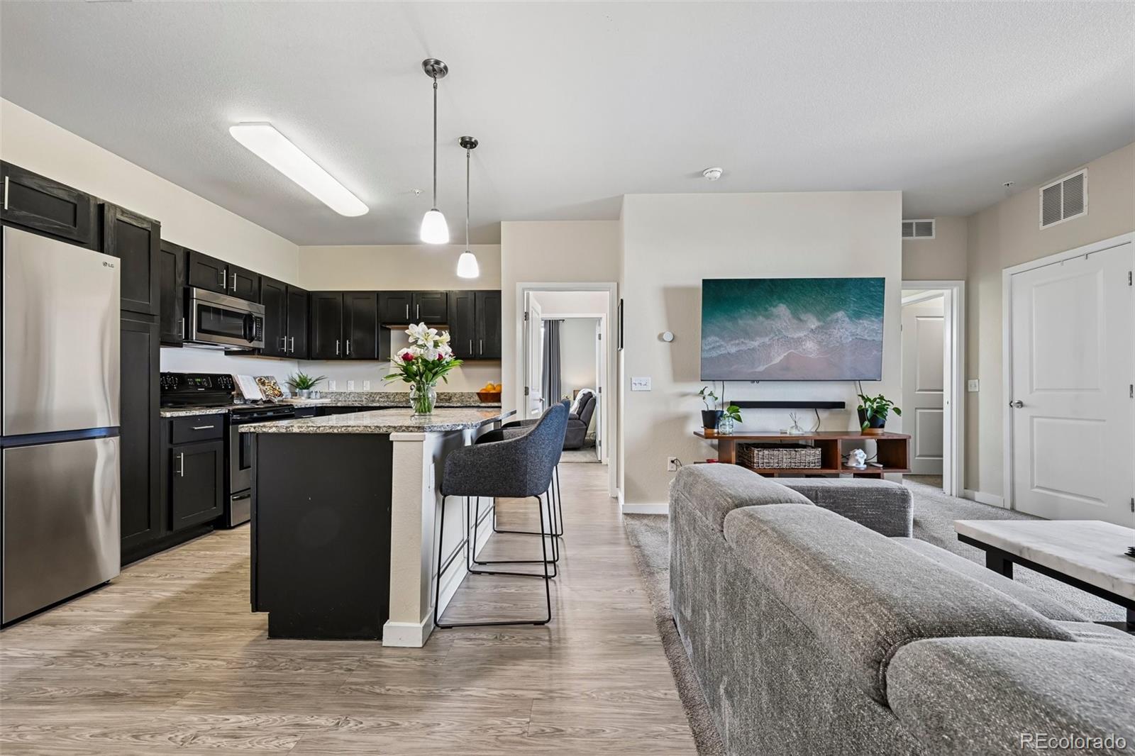 MLS Image #3 for 4100  albion street 514,denver, Colorado