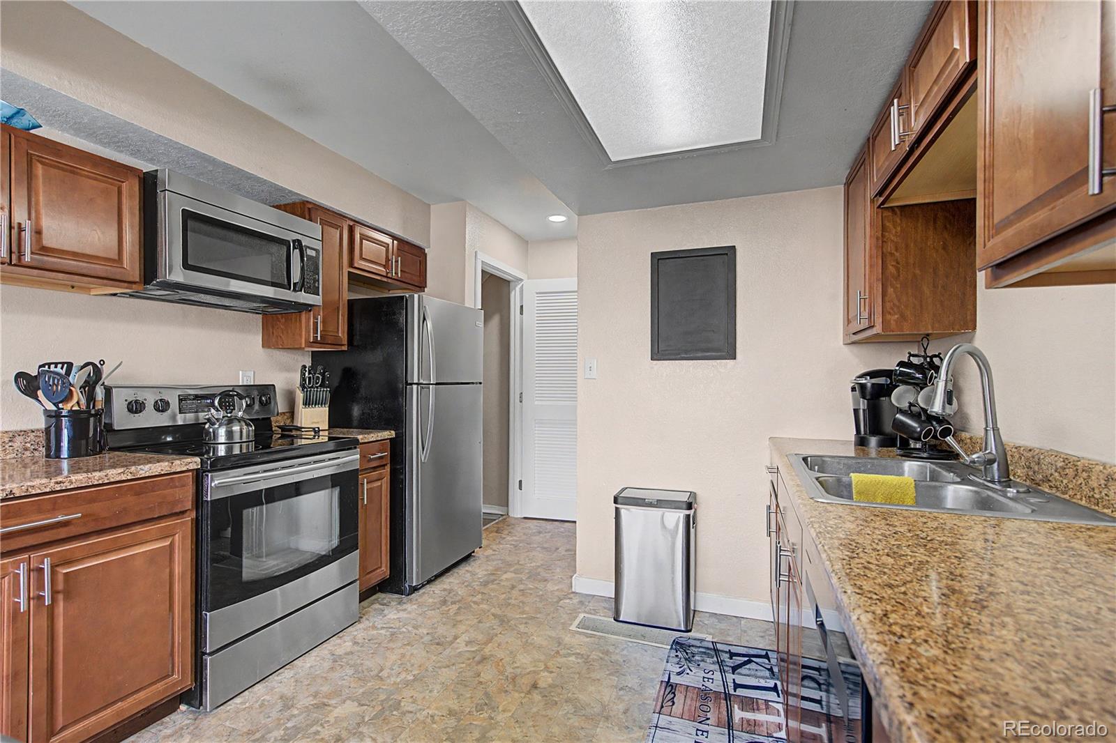 MLS Image #14 for 4511  lamplighter circle ,colorado springs, Colorado