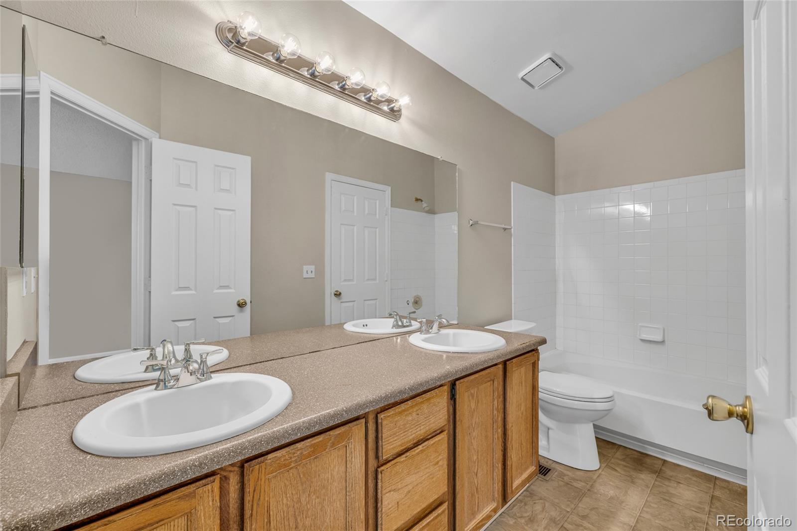 MLS Image #15 for 4071 e 129th way,thornton, Colorado