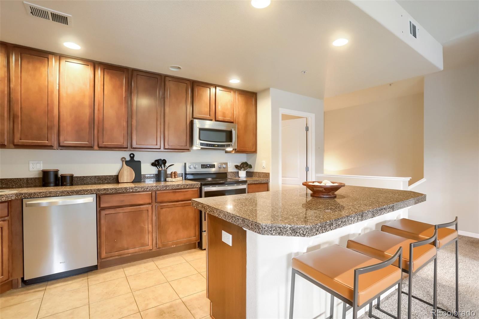 MLS Image #14 for 6232  kilmer loop 203,golden, Colorado