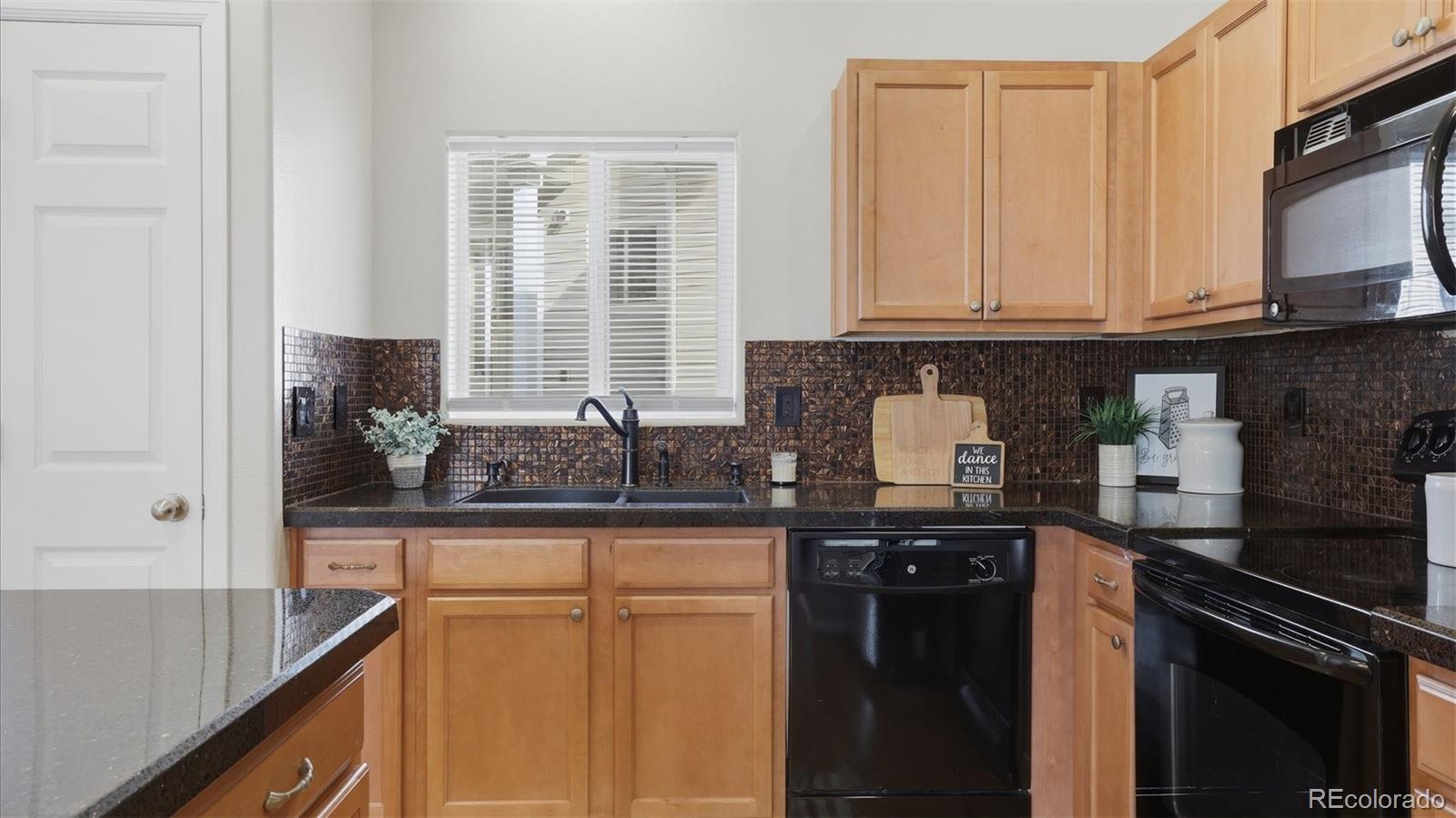 MLS Image #12 for 2199  squawbush ridge grove ,colorado springs, Colorado