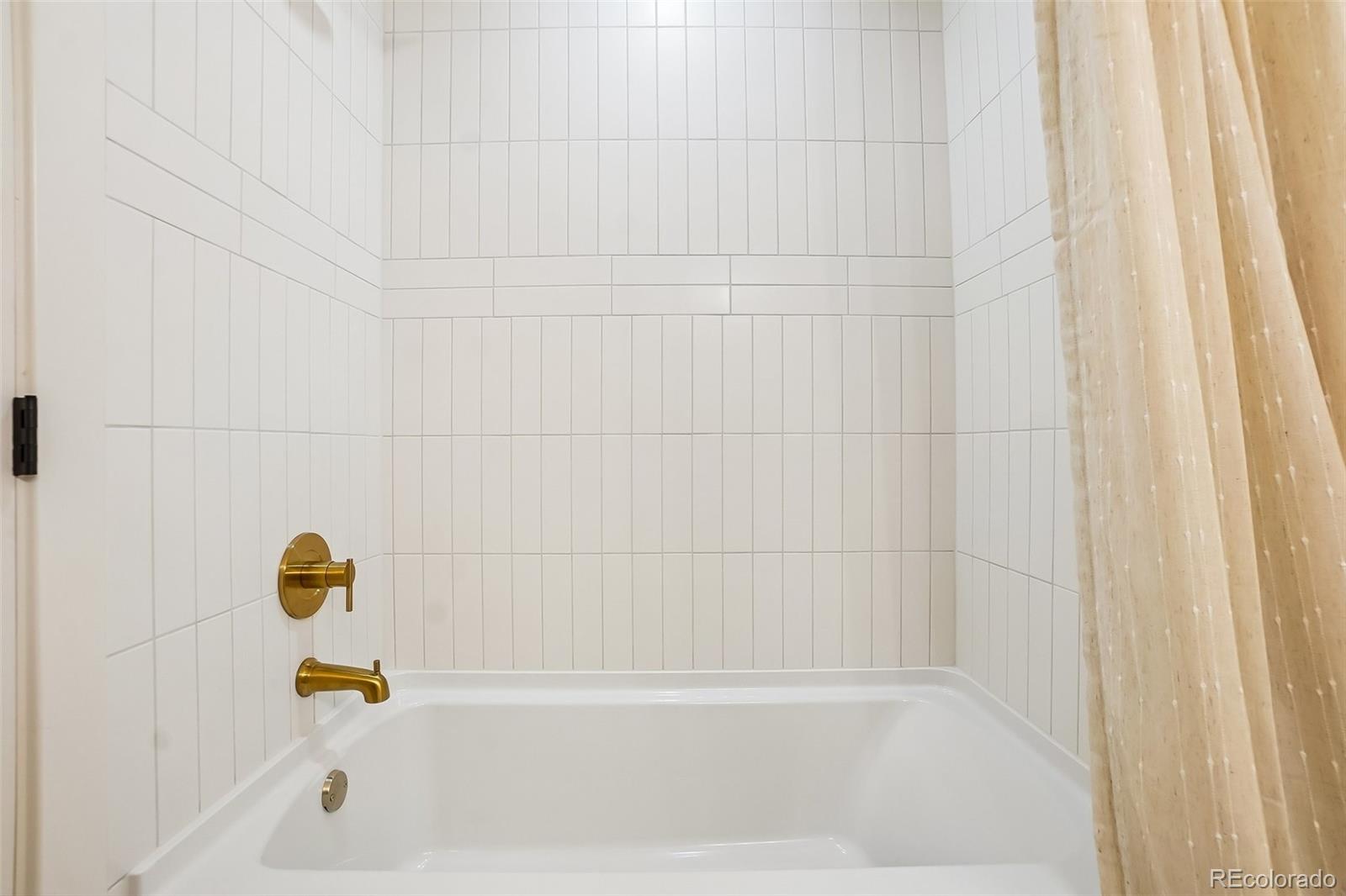 MLS Image #21 for 865 s quebec street 303b,denver, Colorado
