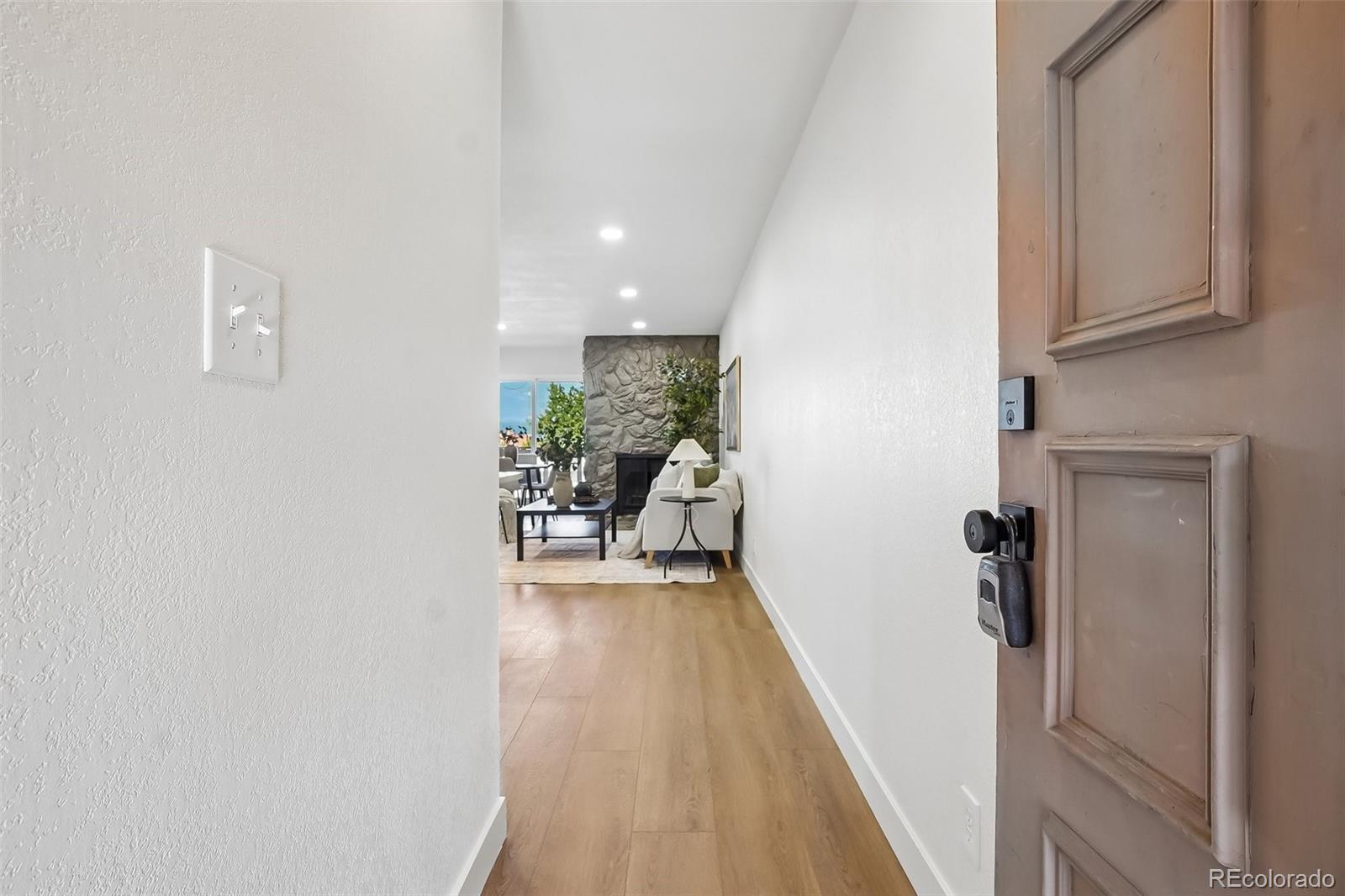 MLS Image #4 for 865 s quebec street 303b,denver, Colorado