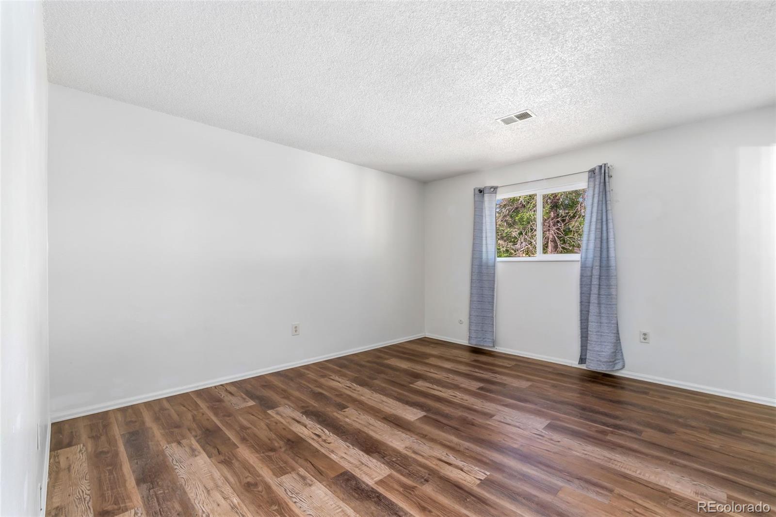 MLS Image #19 for 2205  lincoln street,longmont, Colorado