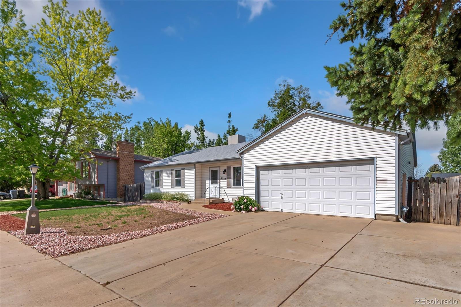 MLS Image #2 for 2205  lincoln street,longmont, Colorado