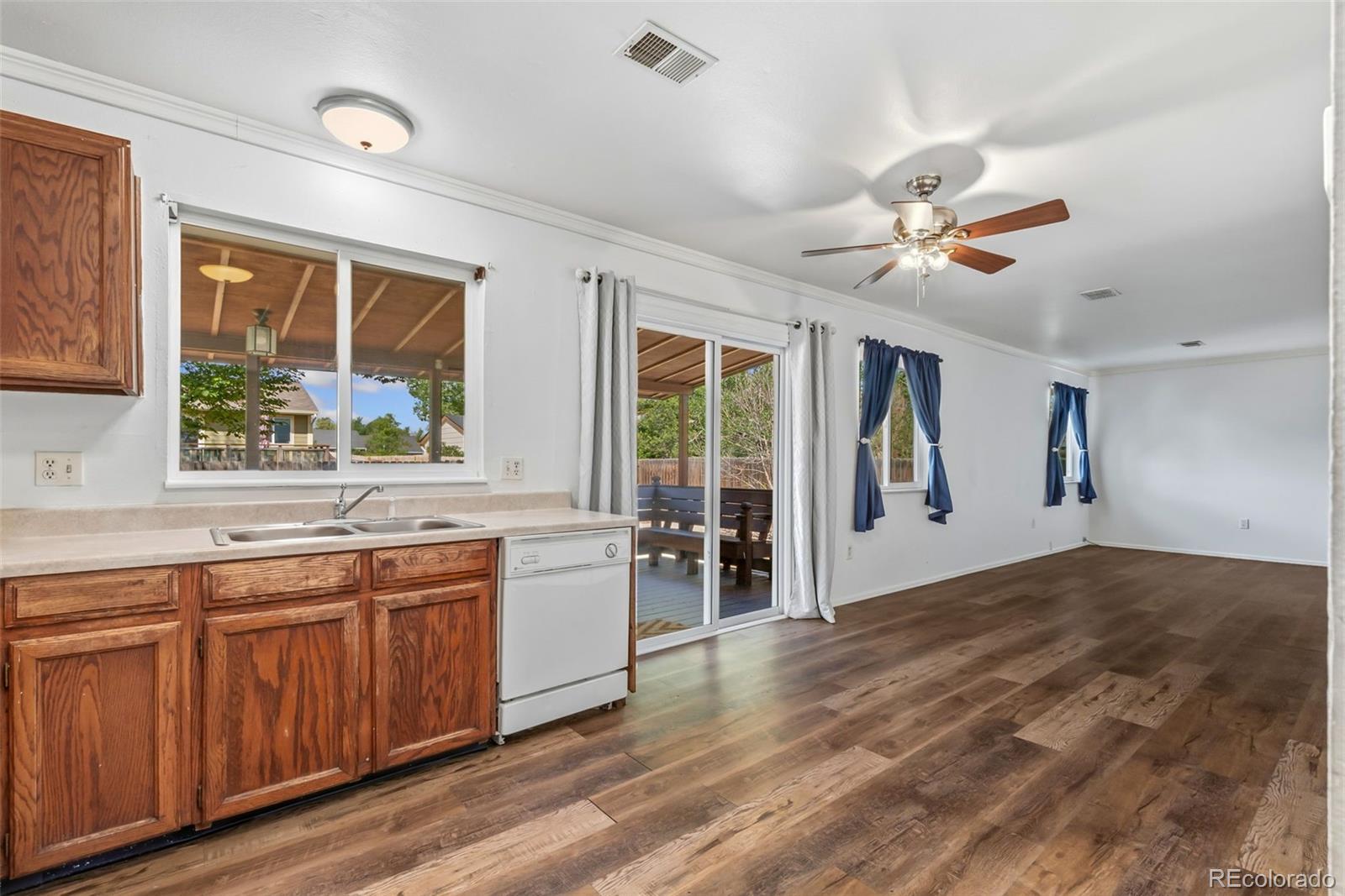 MLS Image #3 for 2205  lincoln street,longmont, Colorado