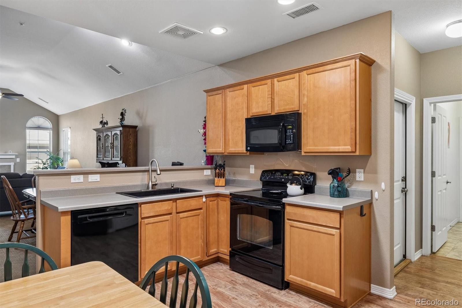 MLS Image #13 for 1955 s espana court #c,aurora, Colorado