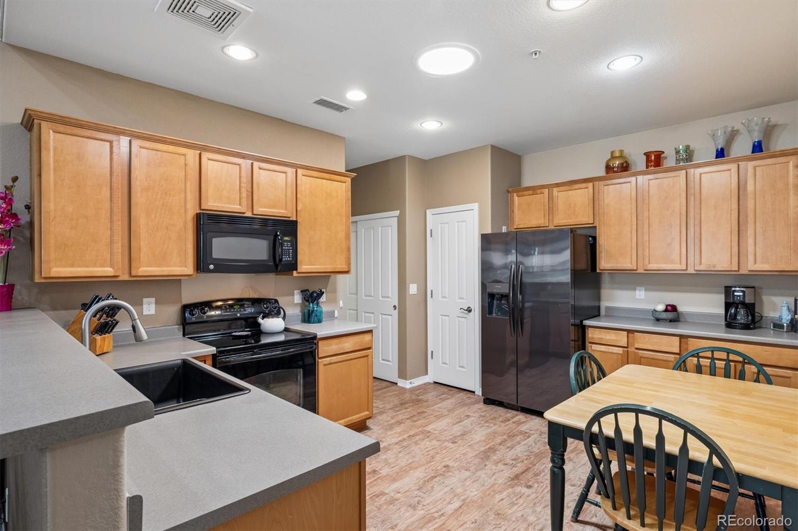MLS Image #16 for 1955 s espana court #c,aurora, Colorado