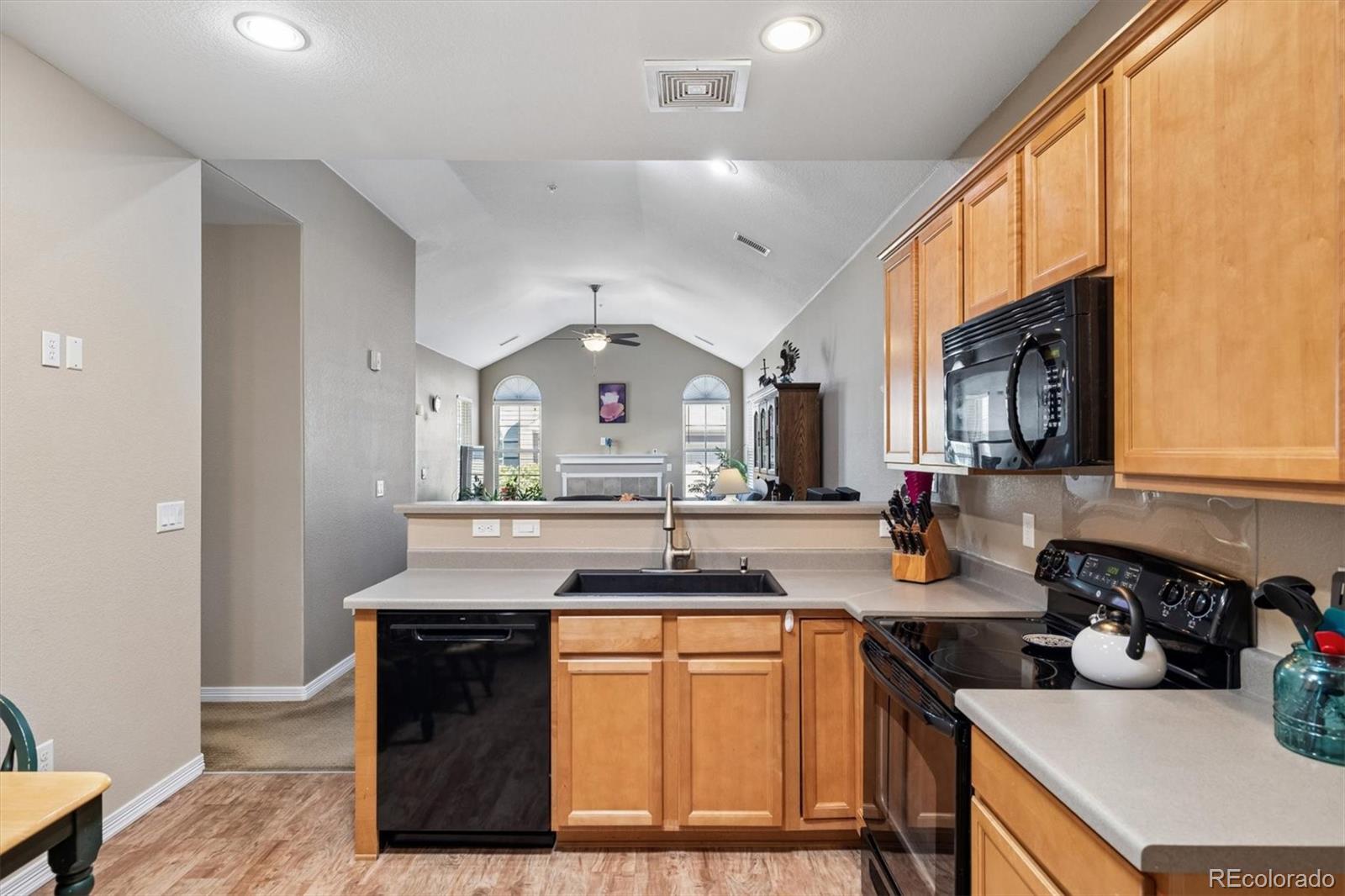 MLS Image #18 for 1955 s espana court #c,aurora, Colorado
