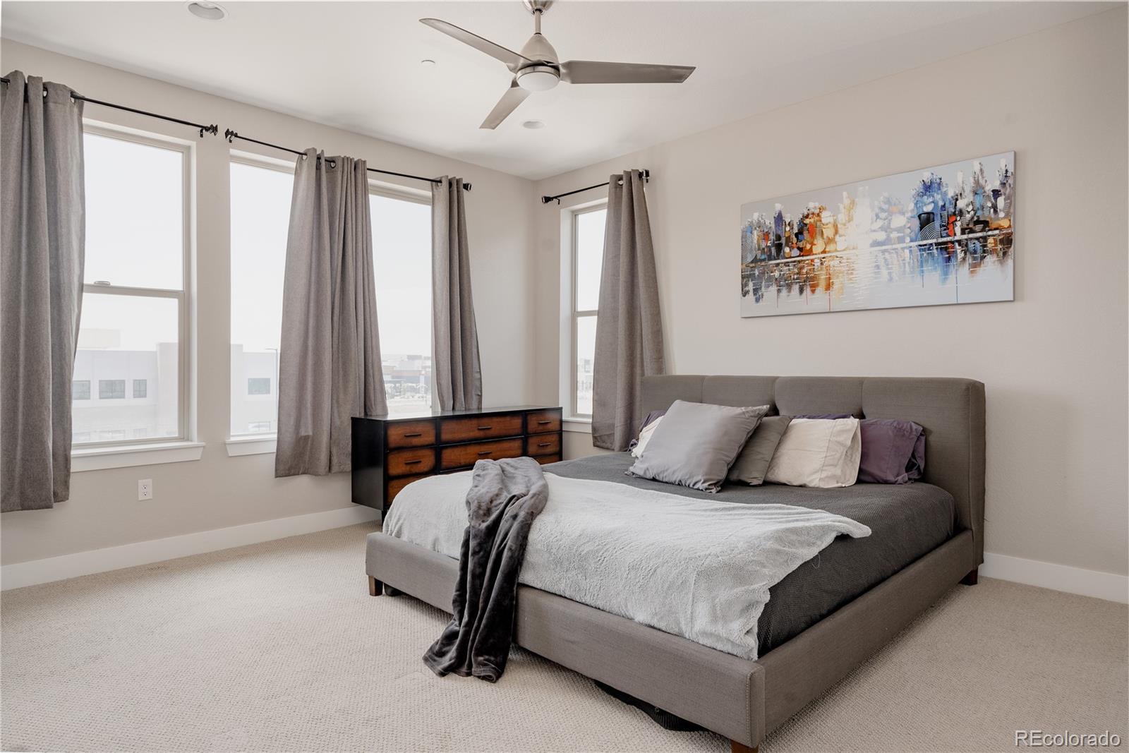 MLS Image #19 for 8952 e 47th avenue,denver, Colorado