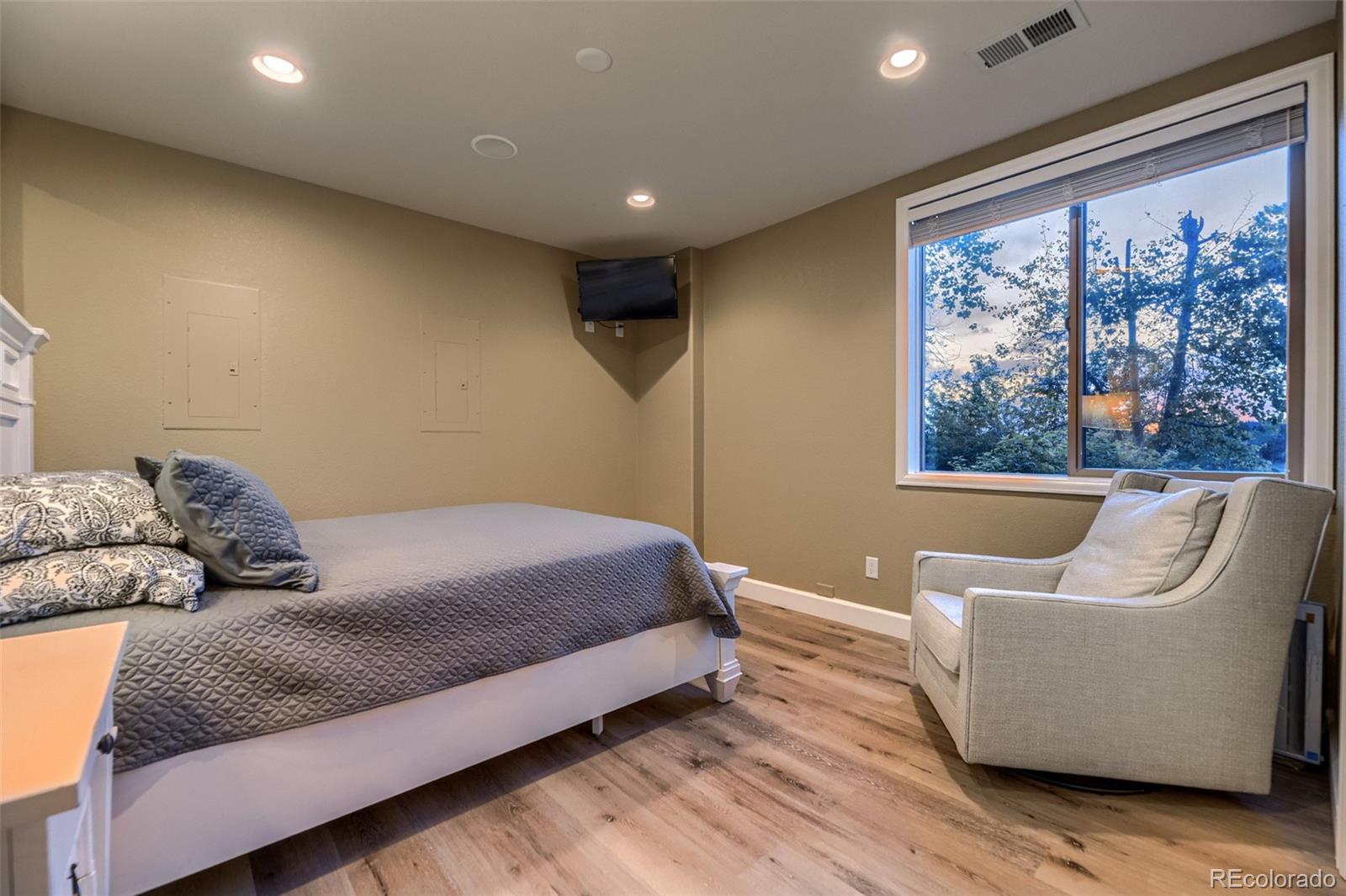 MLS Image #33 for 25021 e indore place,aurora, Colorado