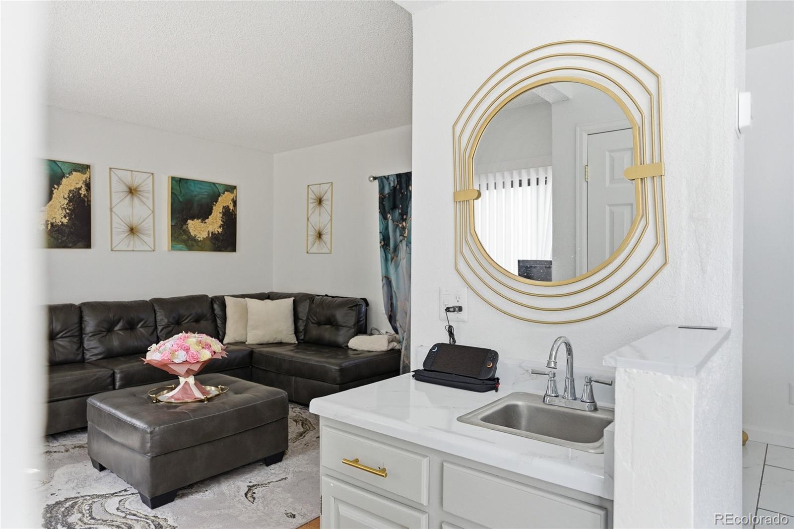 MLS Image #7 for 4331  del rio court,denver, Colorado