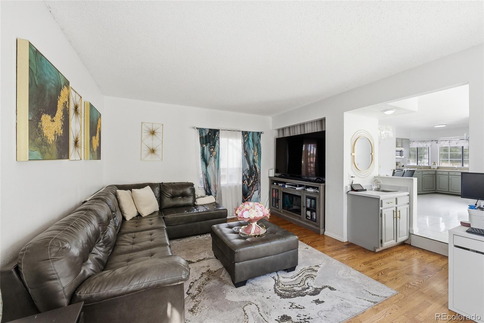 MLS Image #8 for 4331  del rio court,denver, Colorado