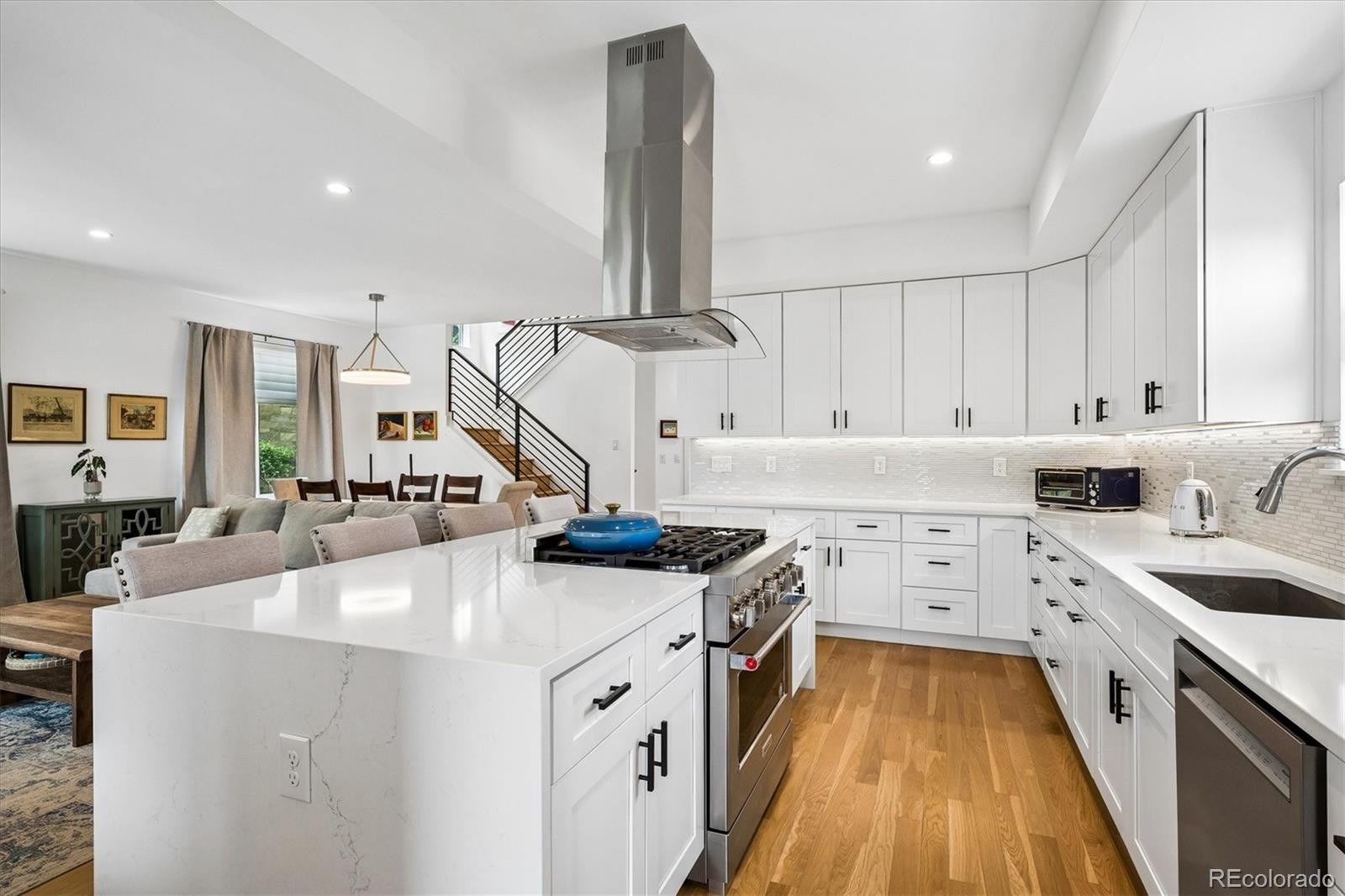 MLS Image #12 for 5508 s foresthill street,littleton, Colorado