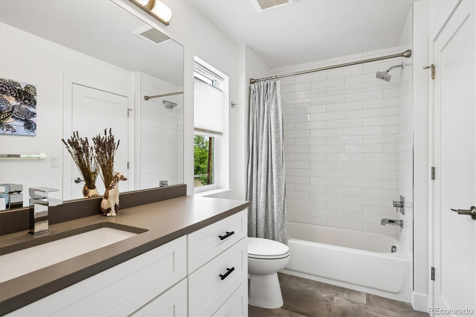 MLS Image #23 for 5508 s foresthill street,littleton, Colorado