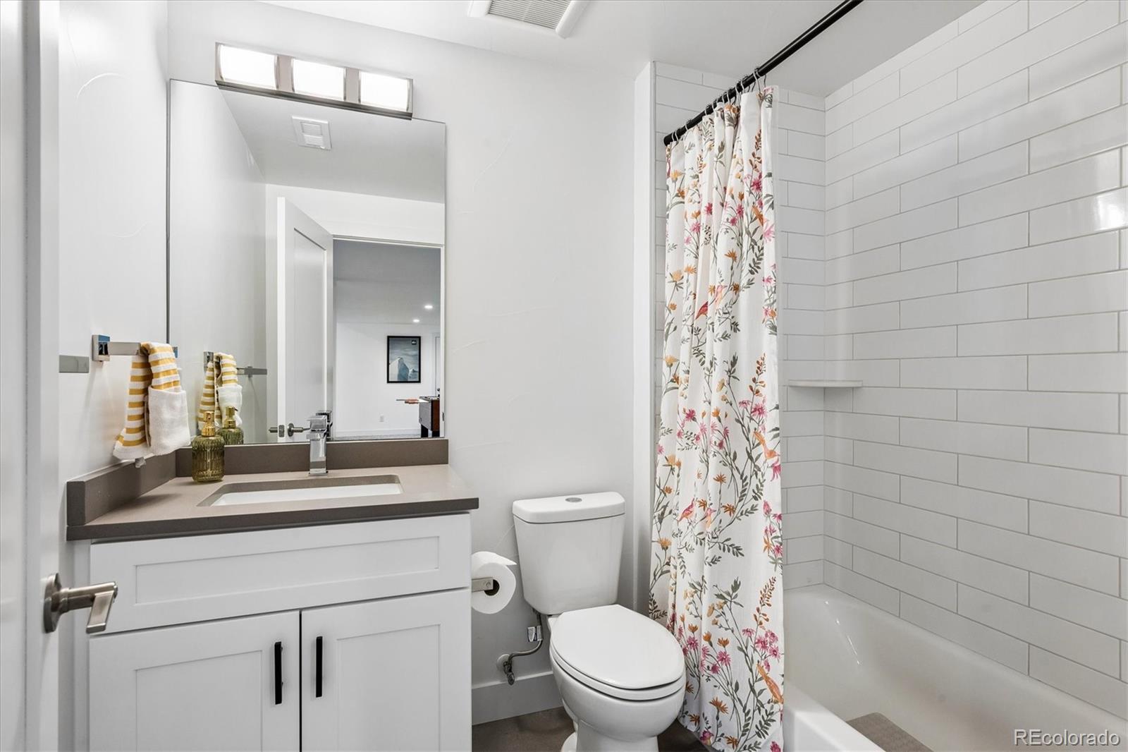 MLS Image #30 for 5508 s foresthill street,littleton, Colorado