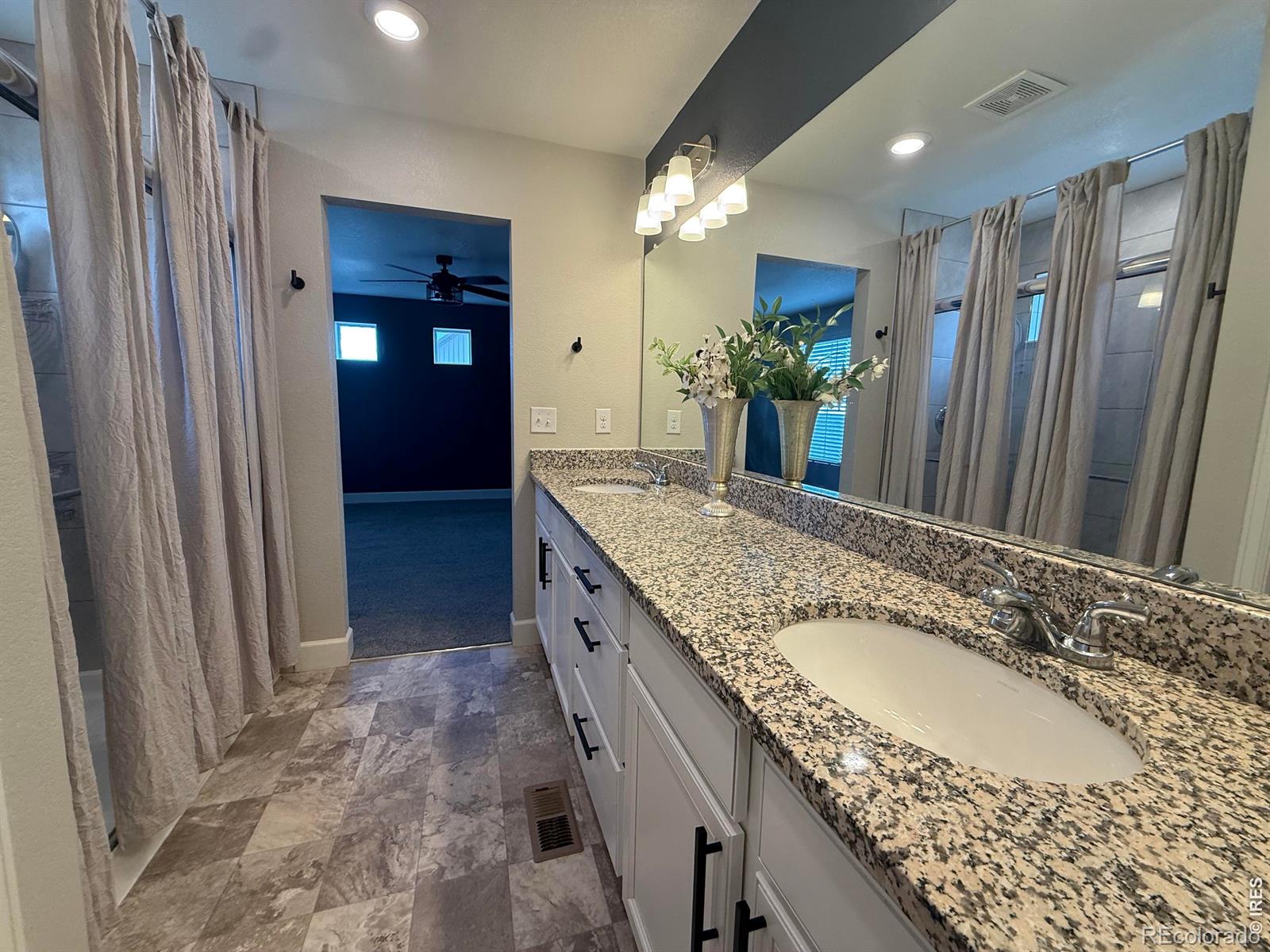 MLS Image #6 for 10118 e zeno street,commerce city, Colorado