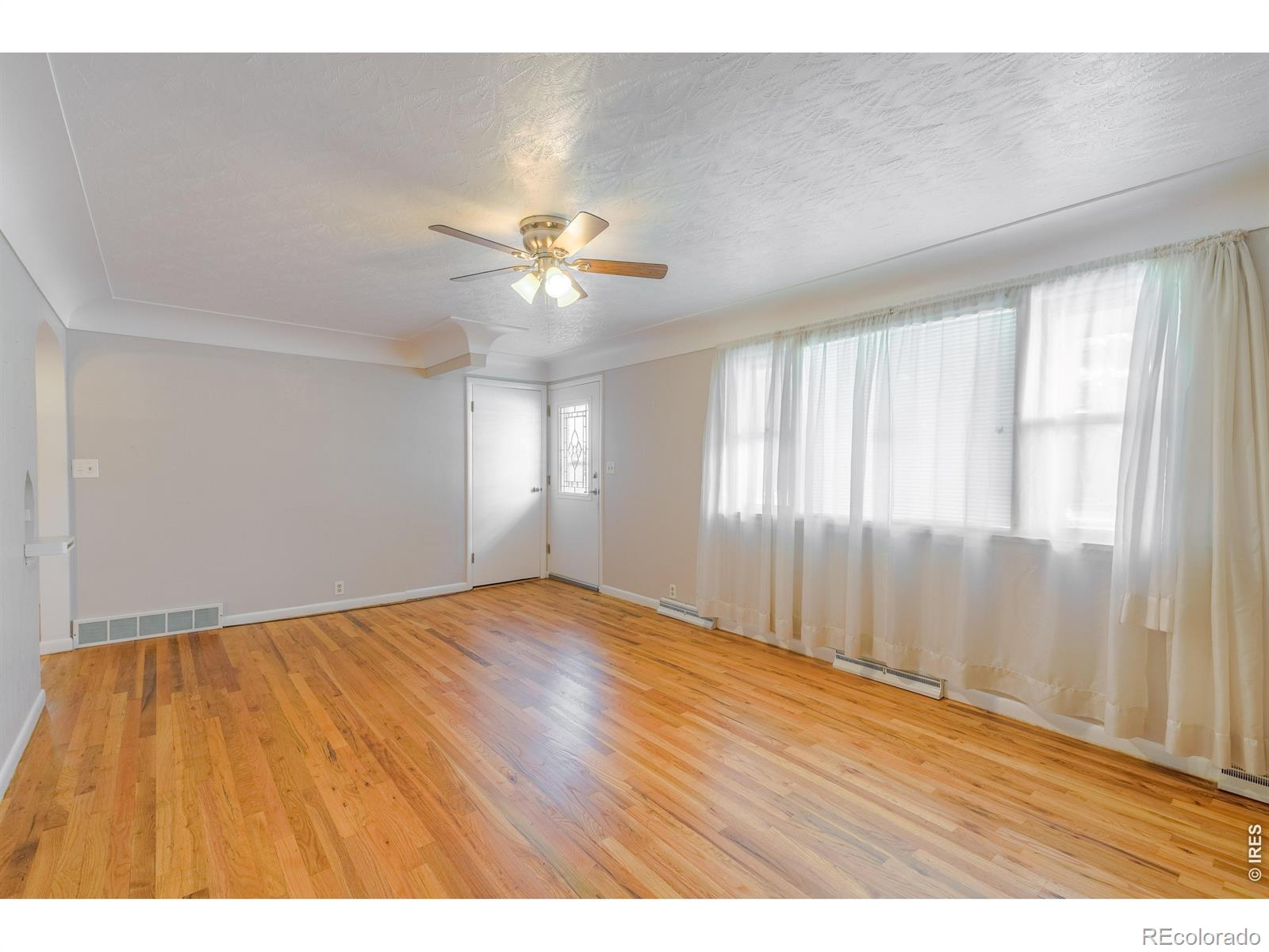 MLS Image #5 for 819  35th avenue,greeley, Colorado