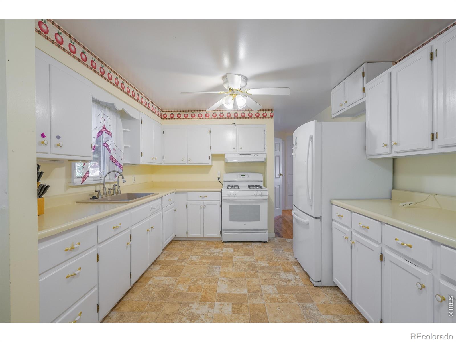 MLS Image #6 for 819  35th avenue,greeley, Colorado