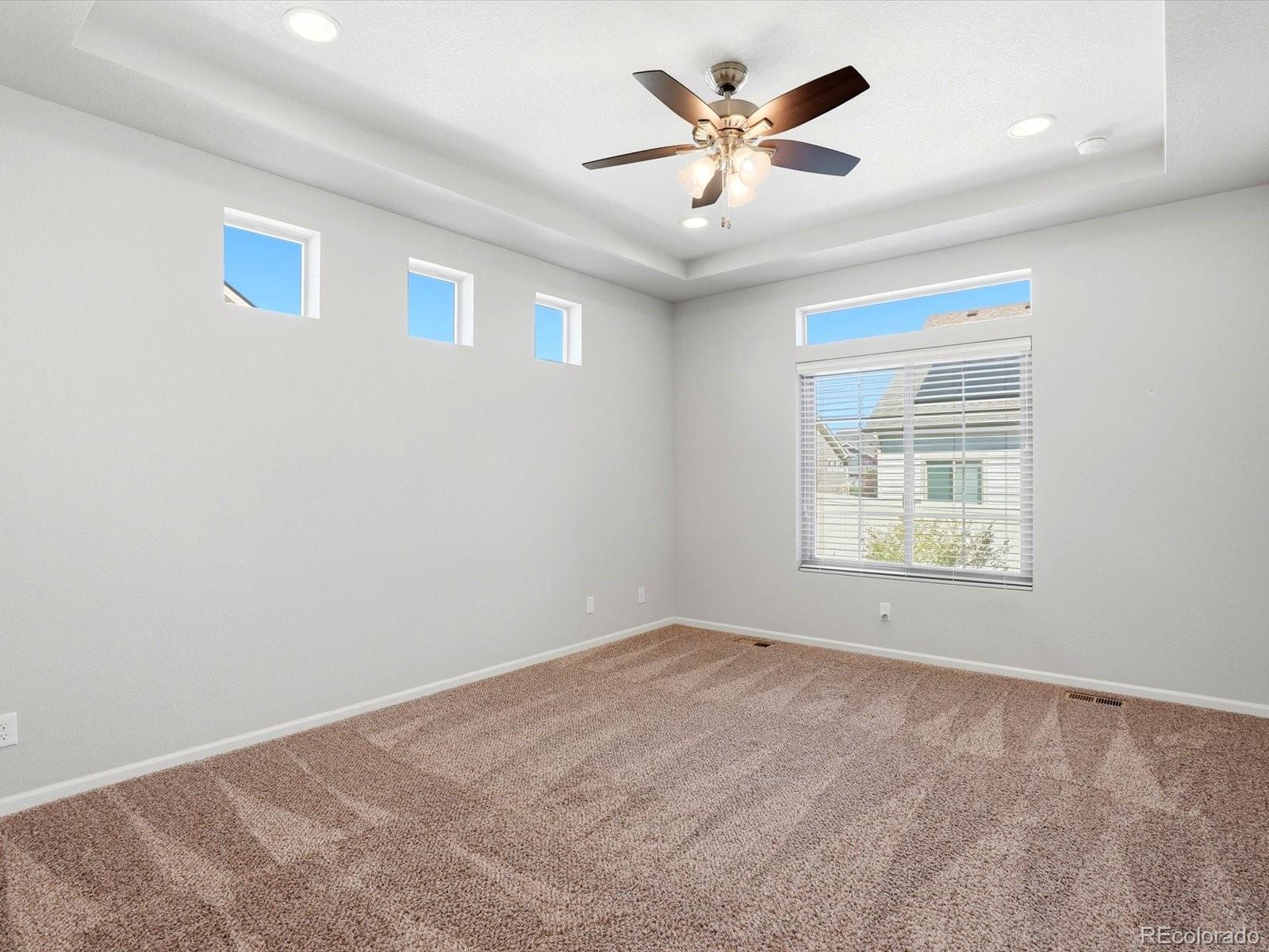 MLS Image #13 for 19983 e 54th avenue,denver, Colorado