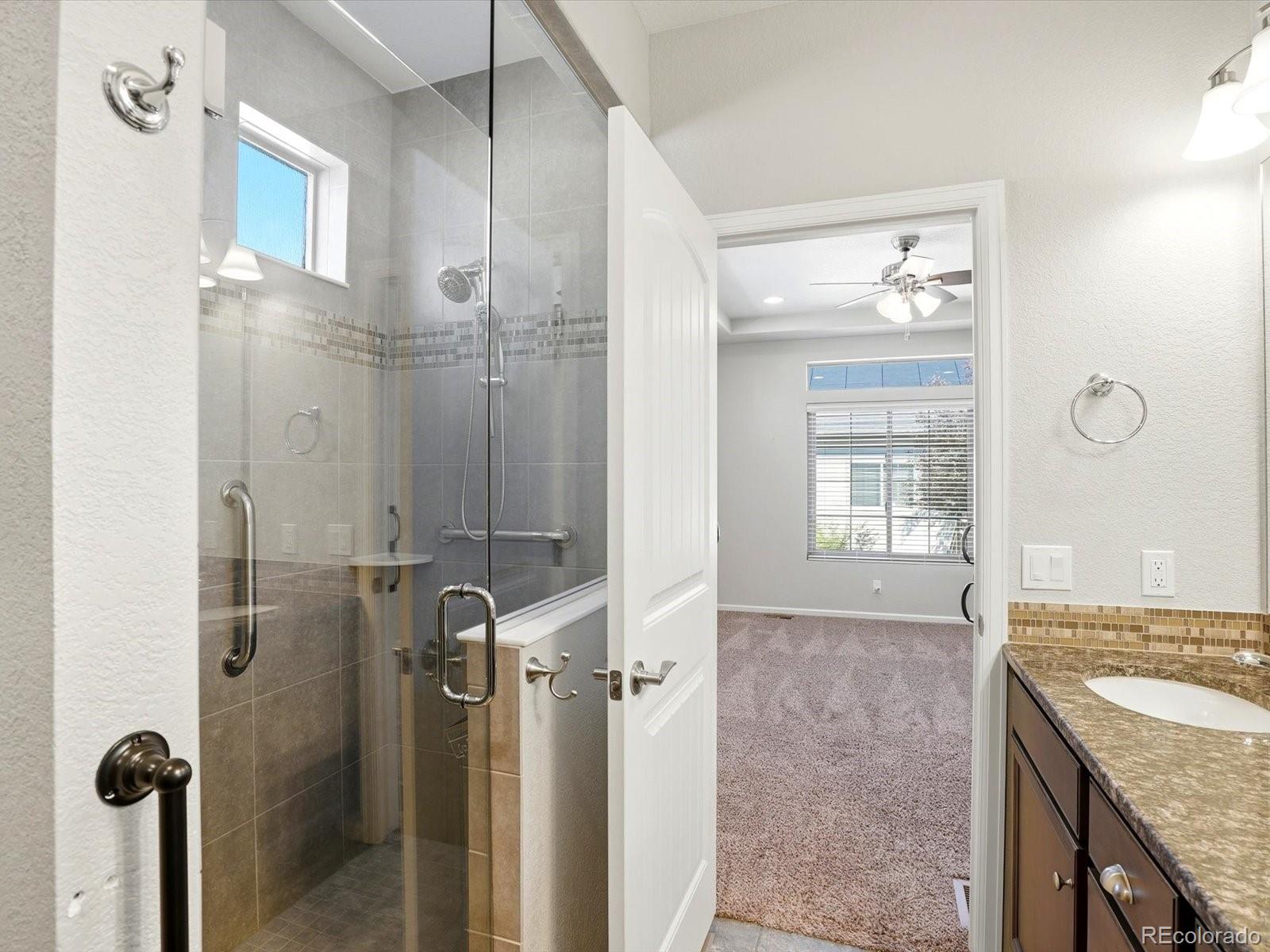 MLS Image #15 for 19983 e 54th avenue,denver, Colorado