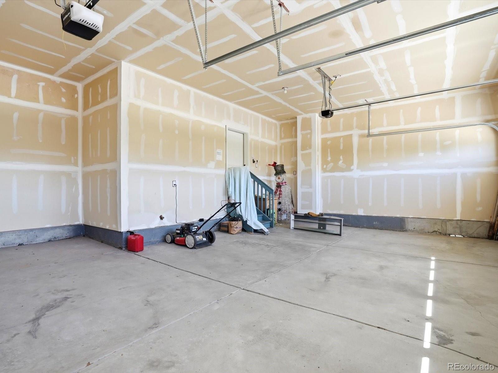 MLS Image #39 for 19983 e 54th avenue,denver, Colorado