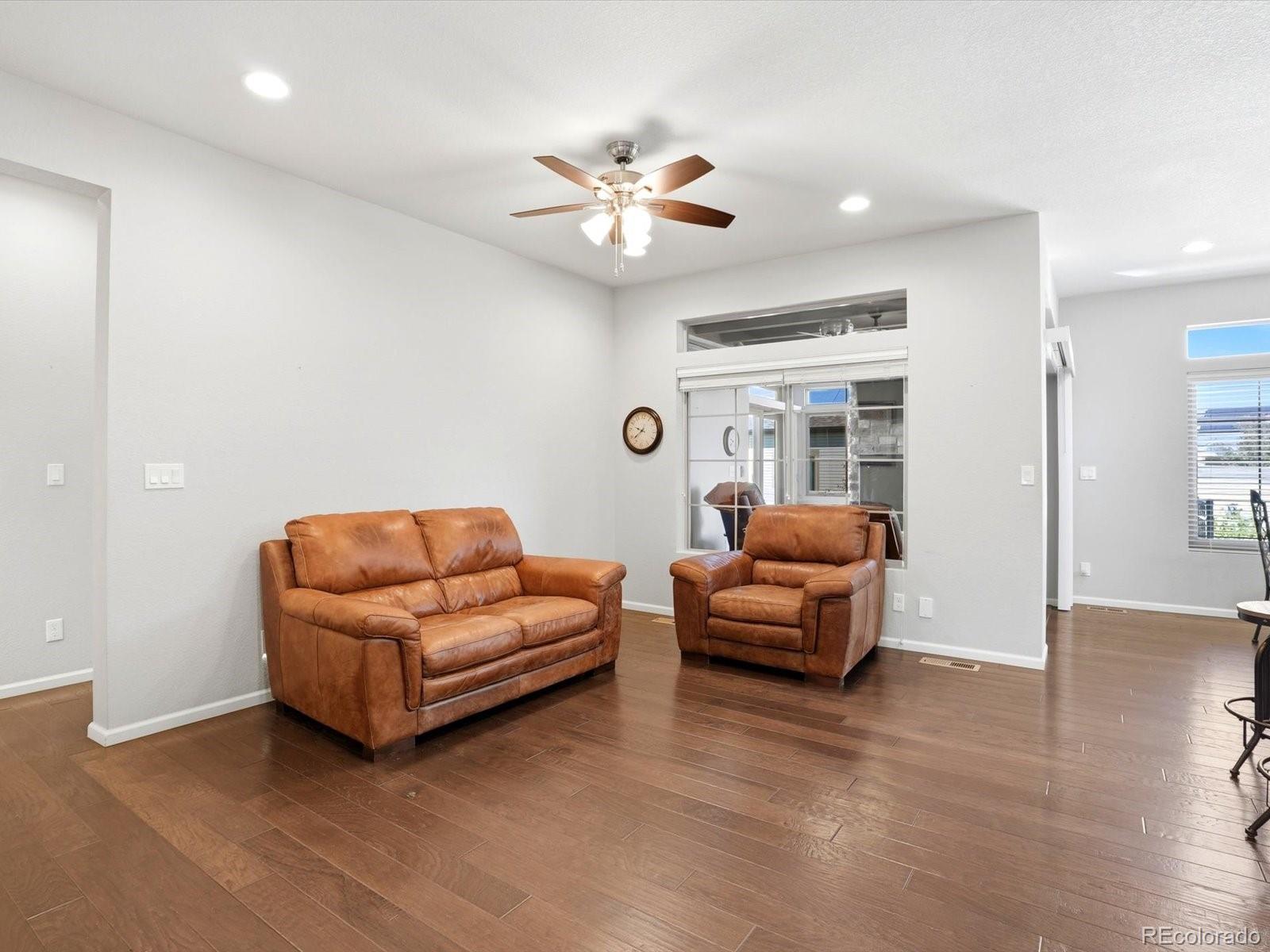 MLS Image #5 for 19983 e 54th avenue,denver, Colorado