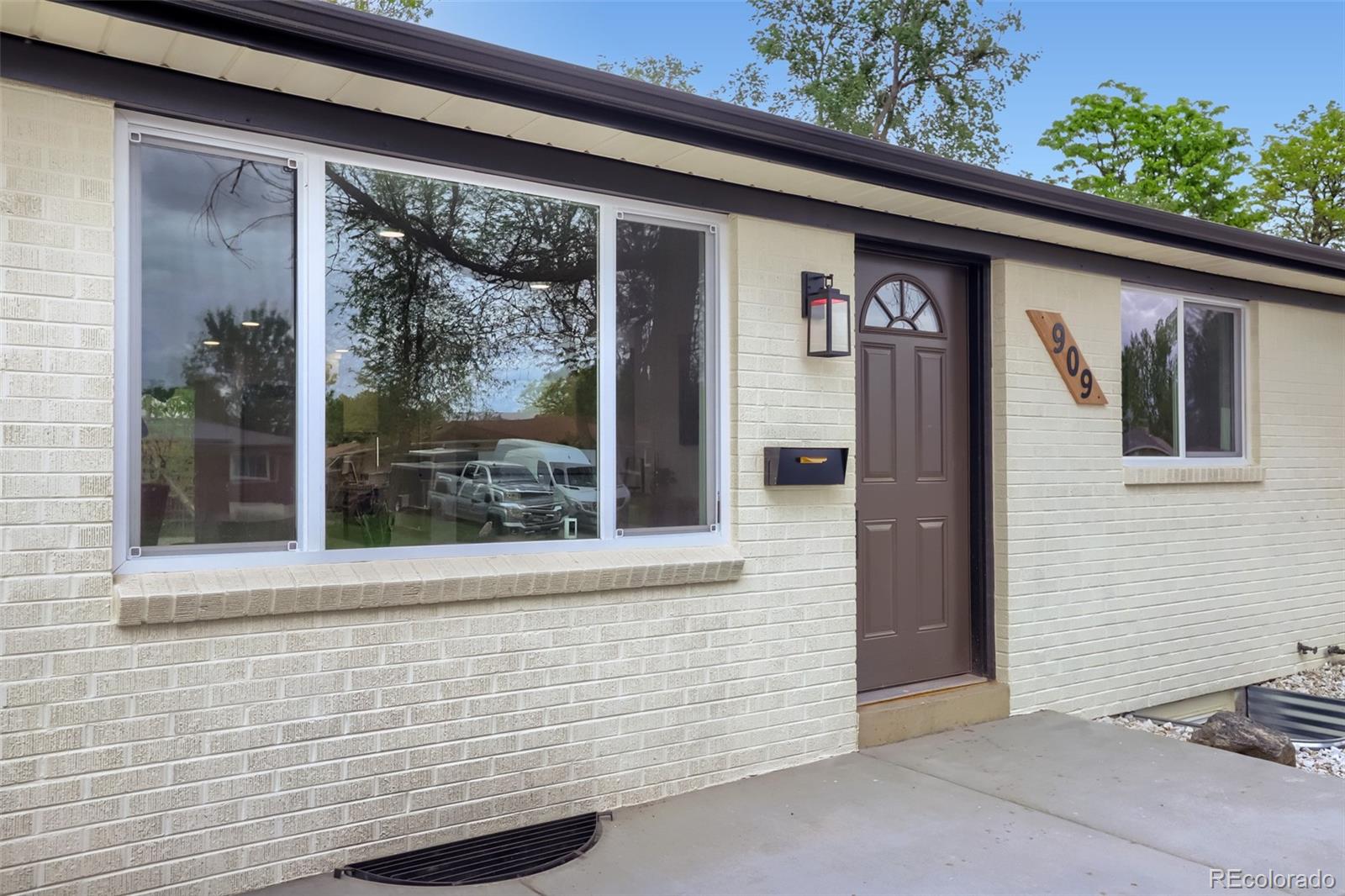 MLS Image #1 for 909 e 9th avenue,broomfield, Colorado