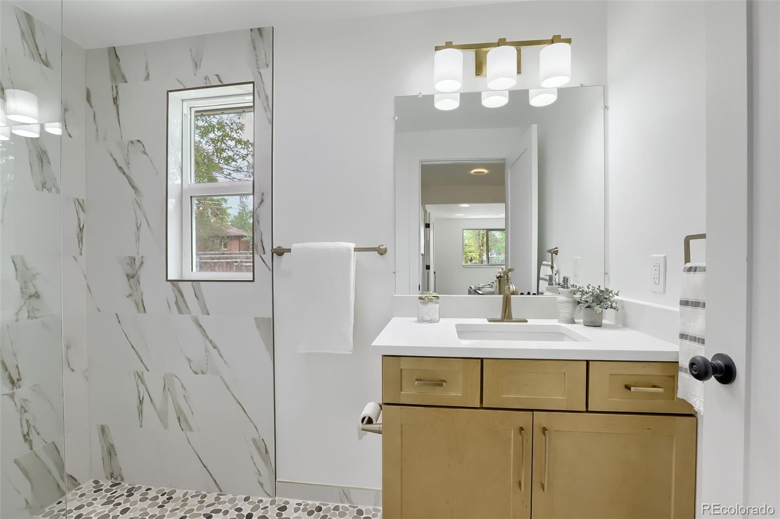 MLS Image #14 for 909 e 9th avenue,broomfield, Colorado