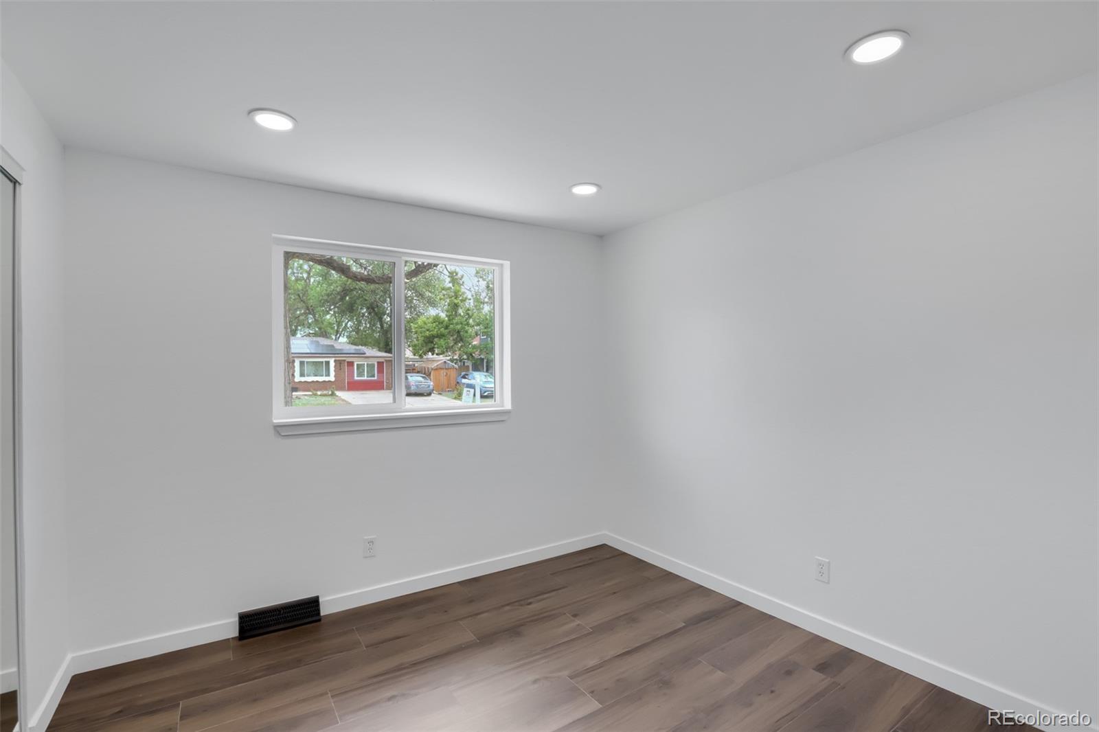MLS Image #15 for 909 e 9th avenue,broomfield, Colorado