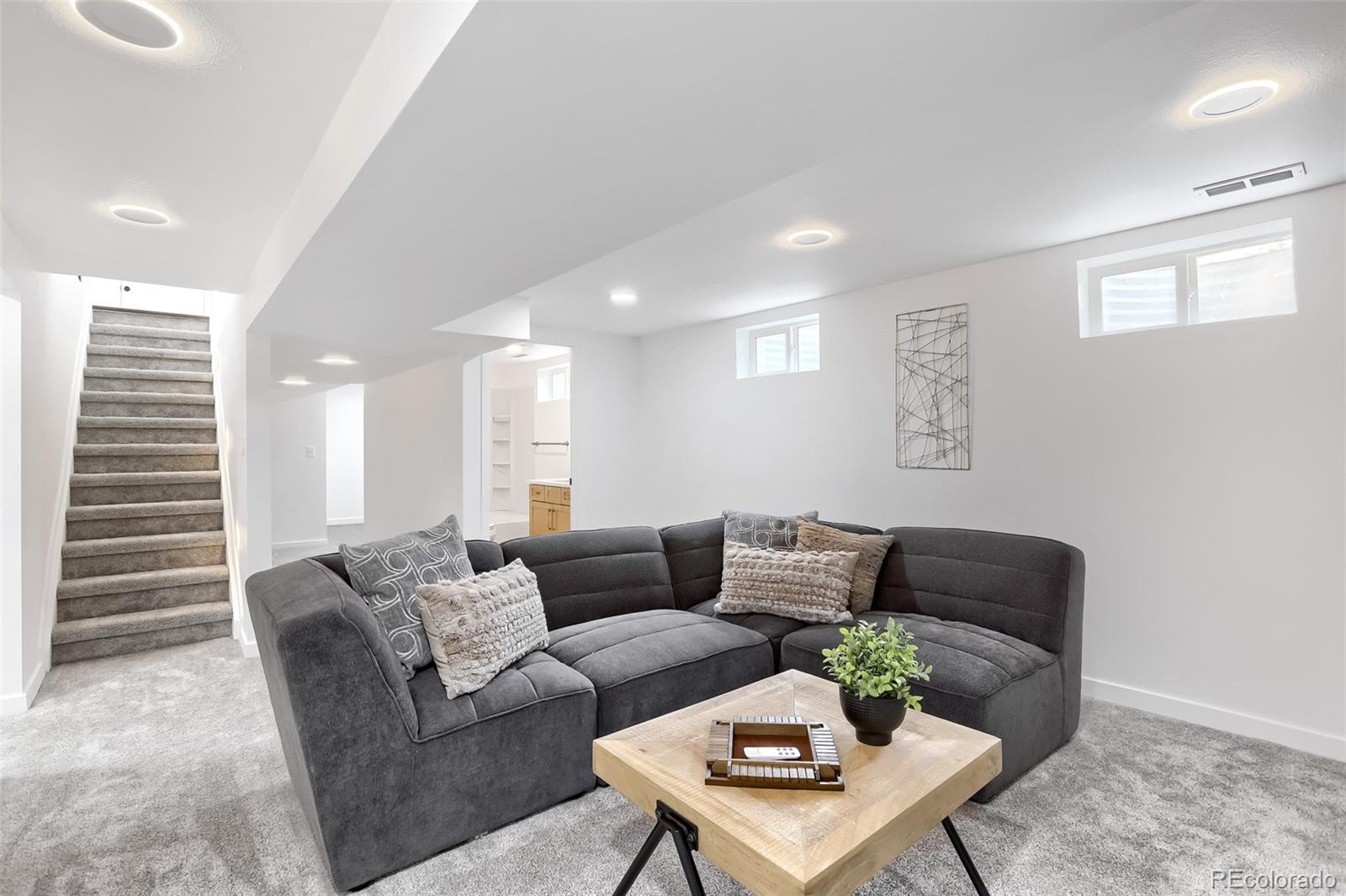 MLS Image #17 for 909 e 9th avenue,broomfield, Colorado