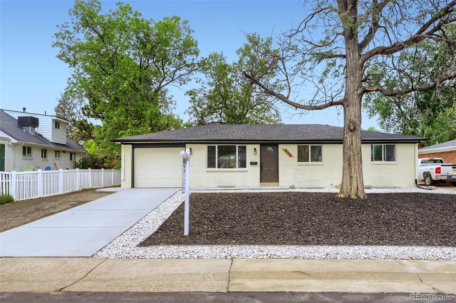 MLS Image #2 for 909 e 9th avenue,broomfield, Colorado