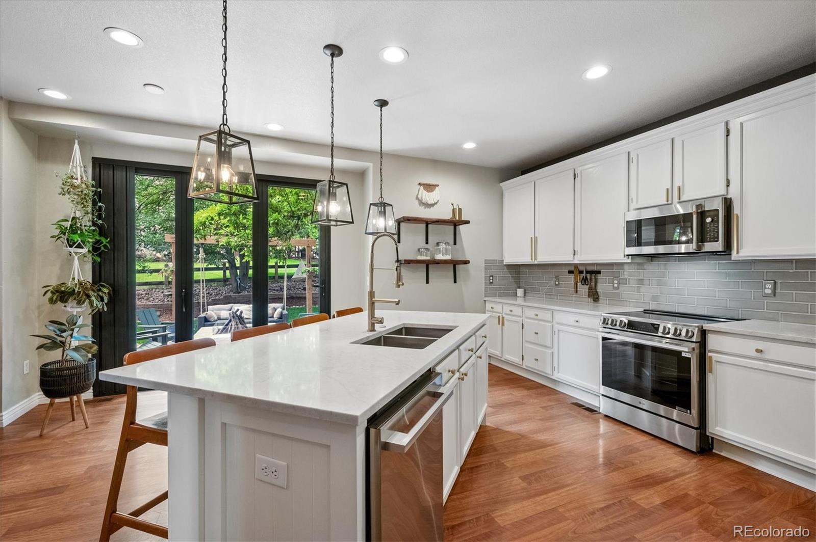 MLS Image #14 for 79  dawn heath circle,littleton, Colorado