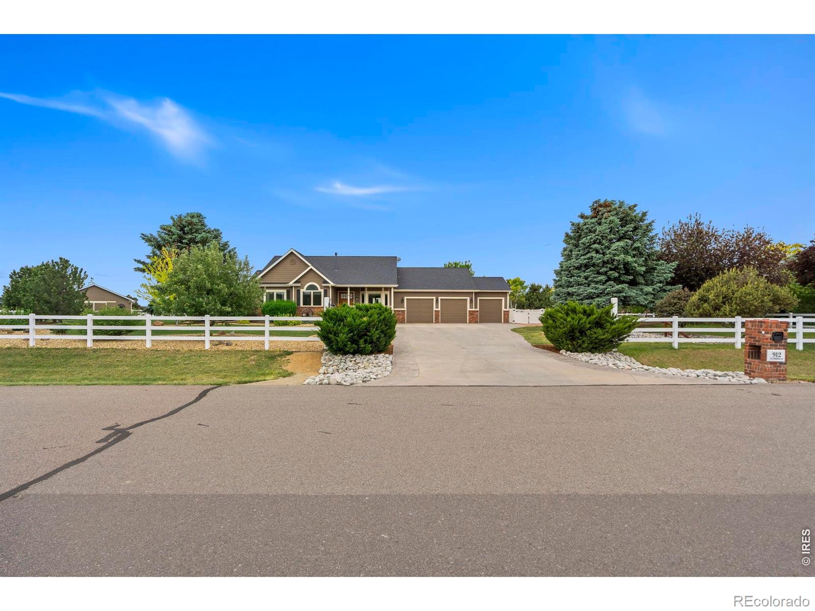 MLS Image #1 for 912  clydesdale lane,windsor, Colorado
