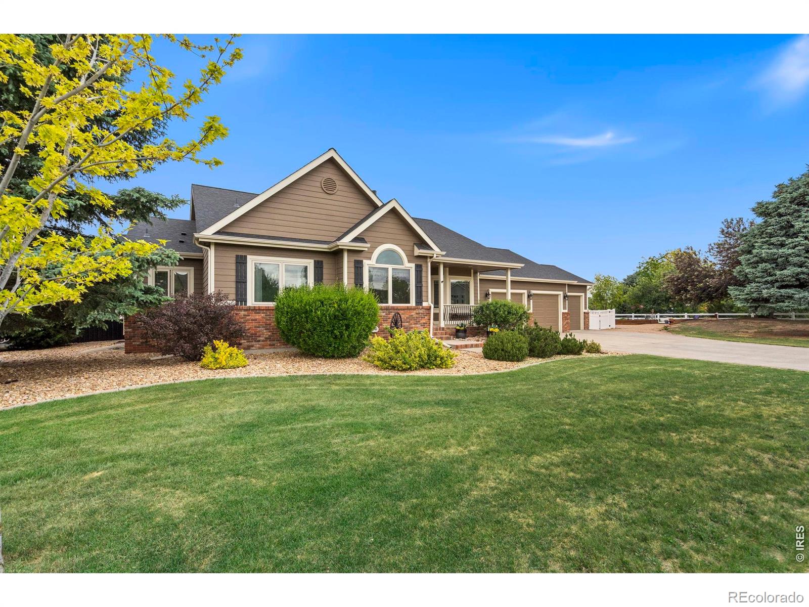 MLS Image #2 for 912  clydesdale lane,windsor, Colorado