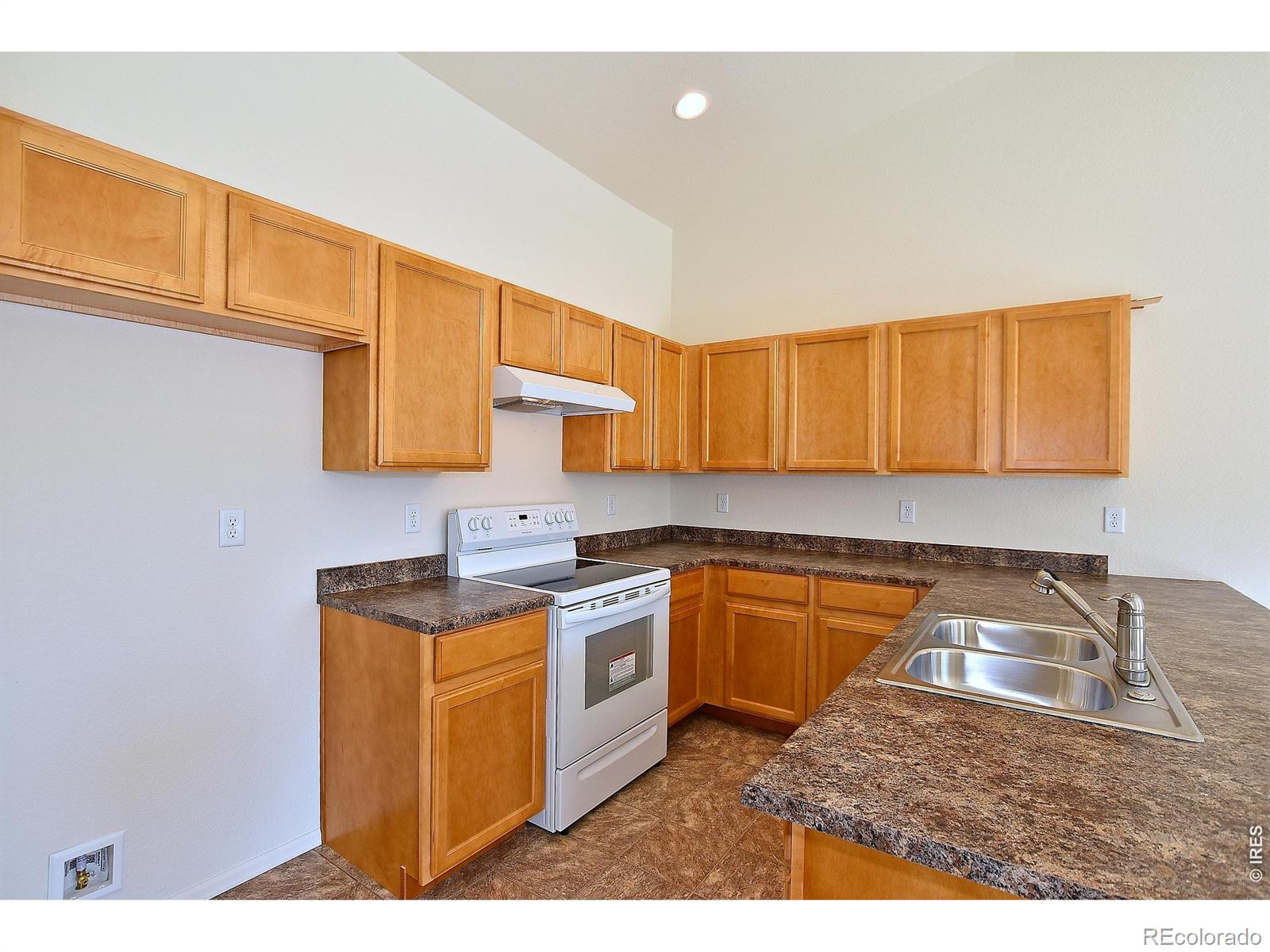 MLS Image #22 for 2381  juno lane,johnstown, Colorado