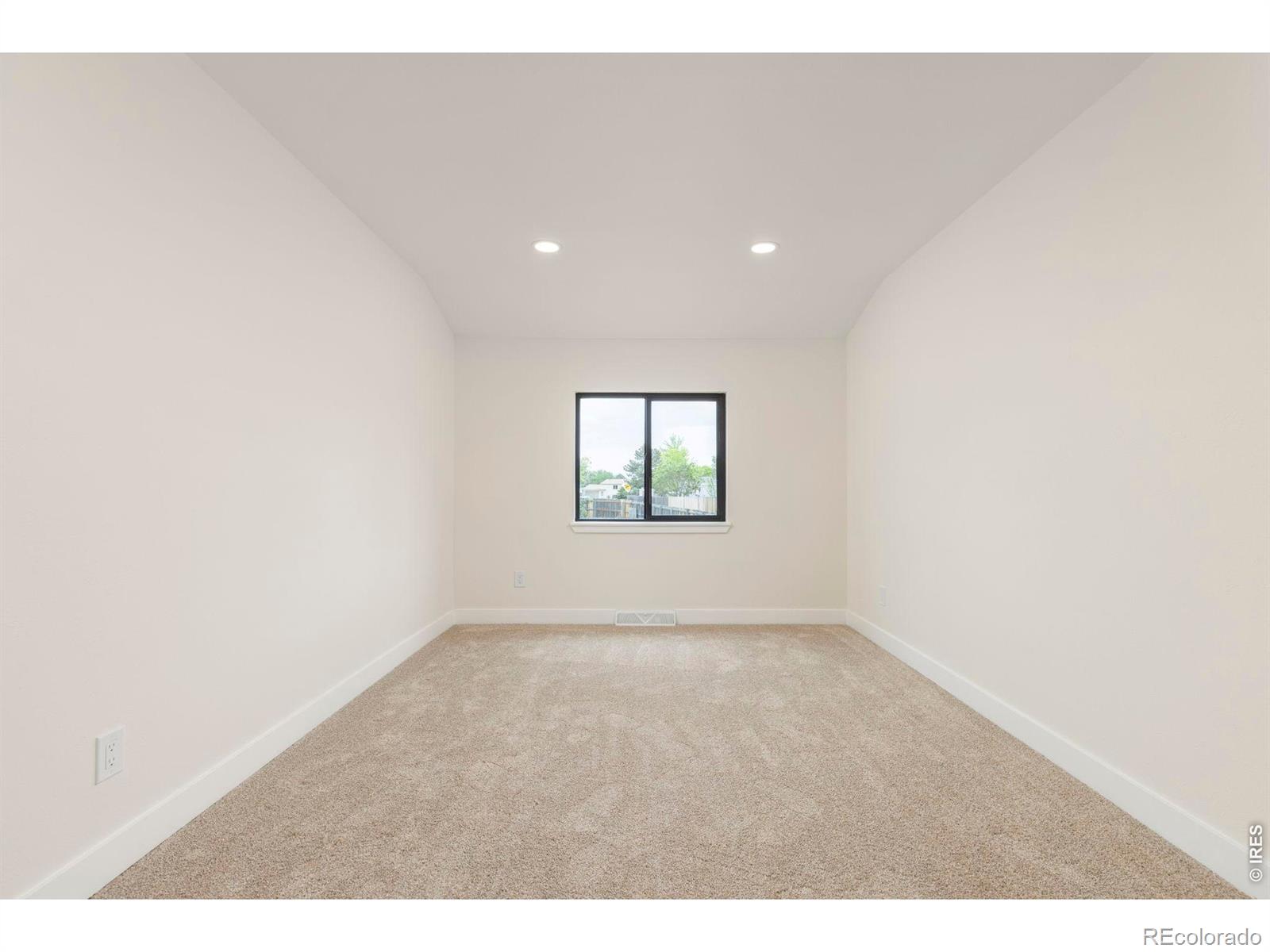 MLS Image #22 for 10702  moore way,broomfield, Colorado