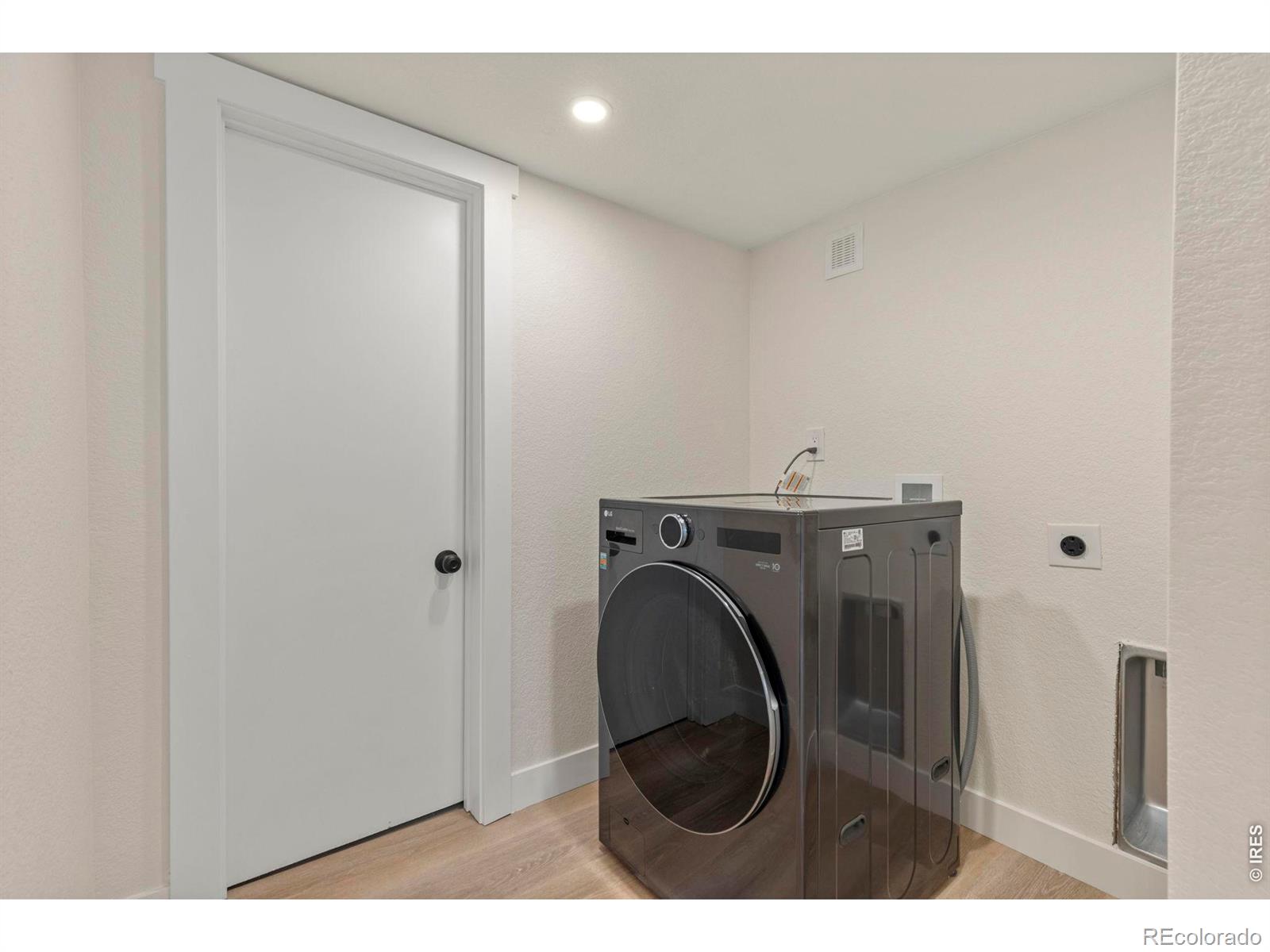 MLS Image #30 for 10702  moore way,broomfield, Colorado