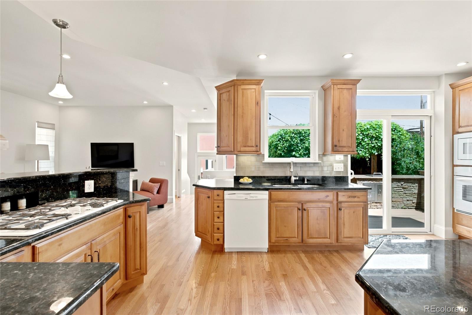 MLS Image #16 for 3333 w 31st avenue,denver, Colorado