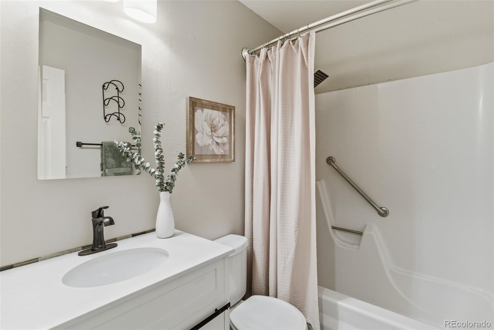 MLS Image #16 for 1739 s lee street c,lakewood, Colorado