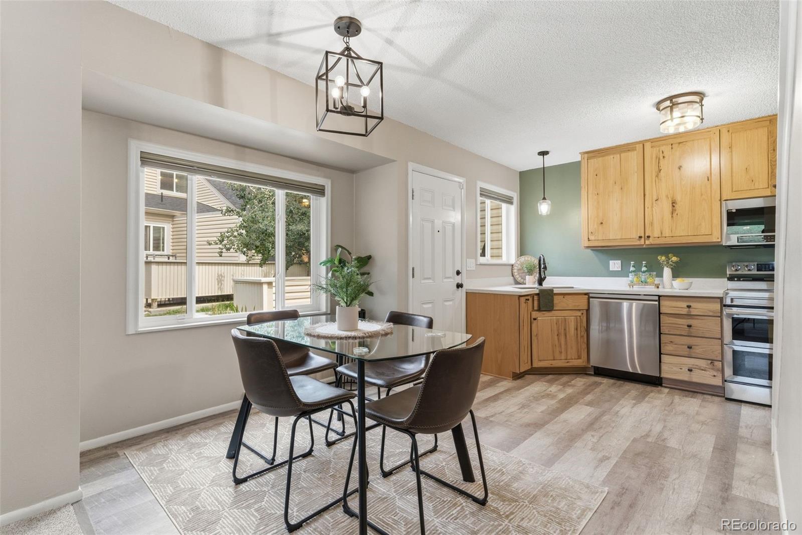 MLS Image #6 for 1739 s lee street c,lakewood, Colorado