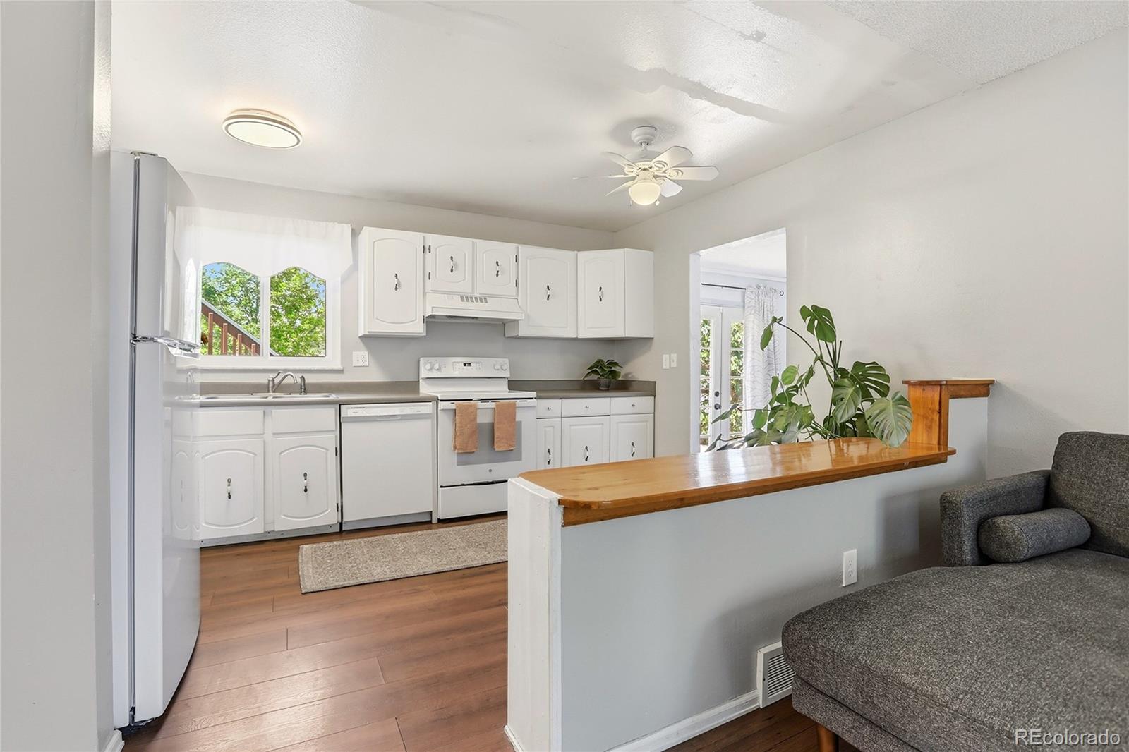 MLS Image #14 for 16109 e montana place,aurora, Colorado