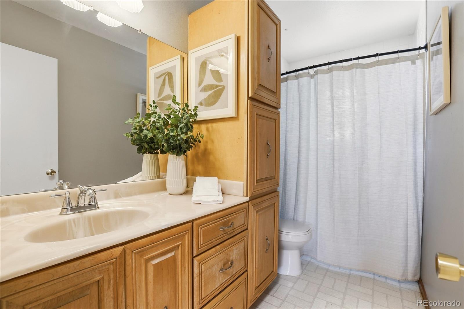 MLS Image #16 for 16109 e montana place,aurora, Colorado