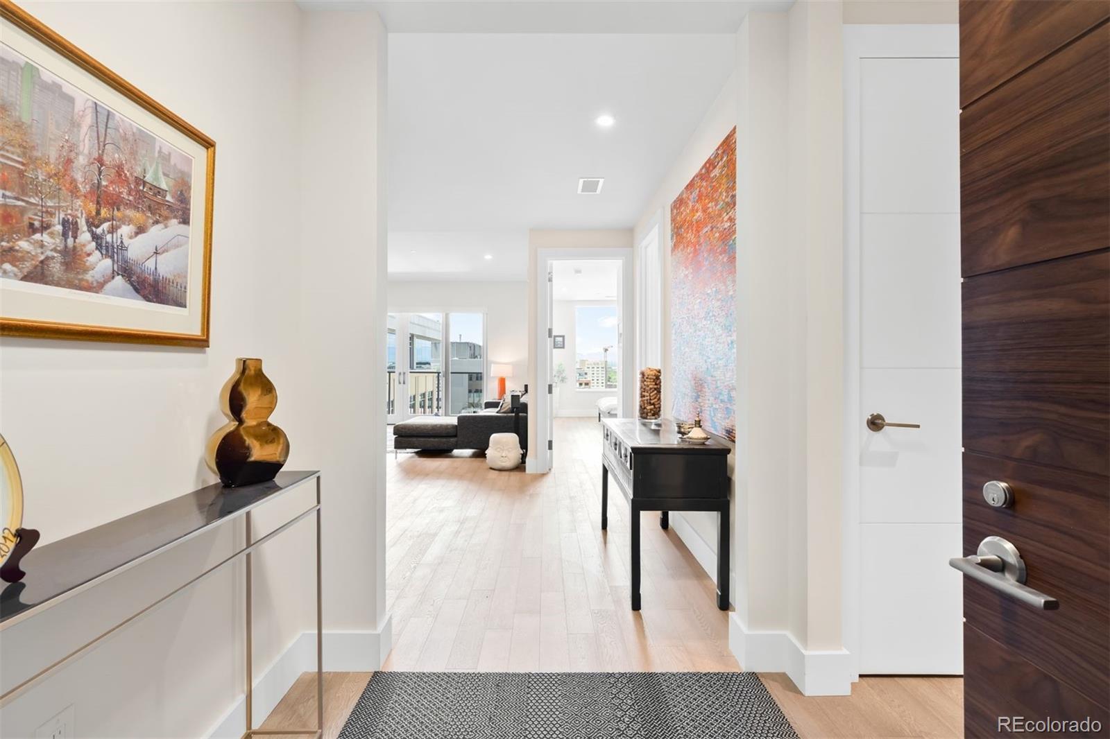 MLS Image #2 for 155  steele street 1017,denver, Colorado