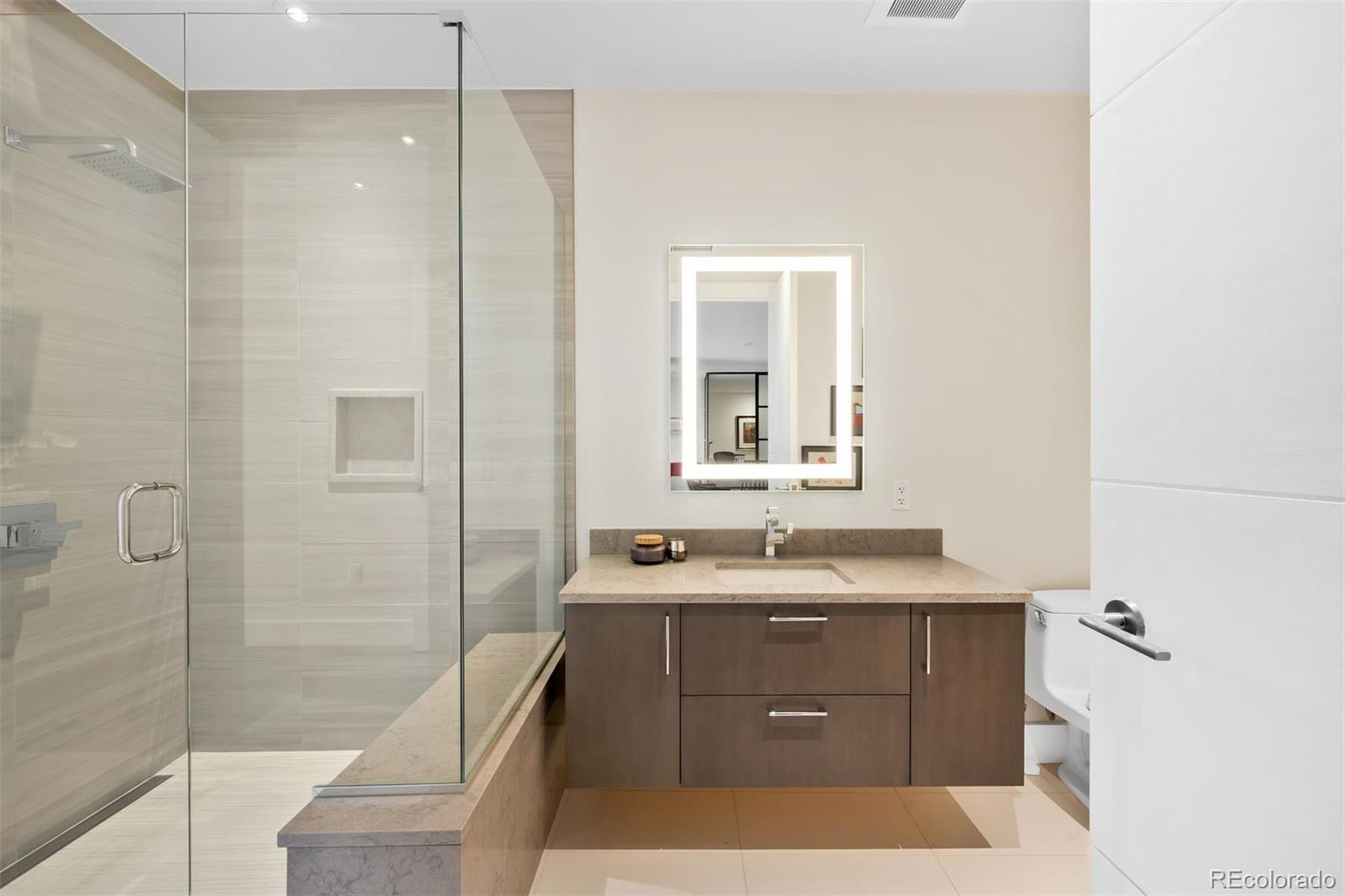 MLS Image #20 for 155  steele street 1017,denver, Colorado